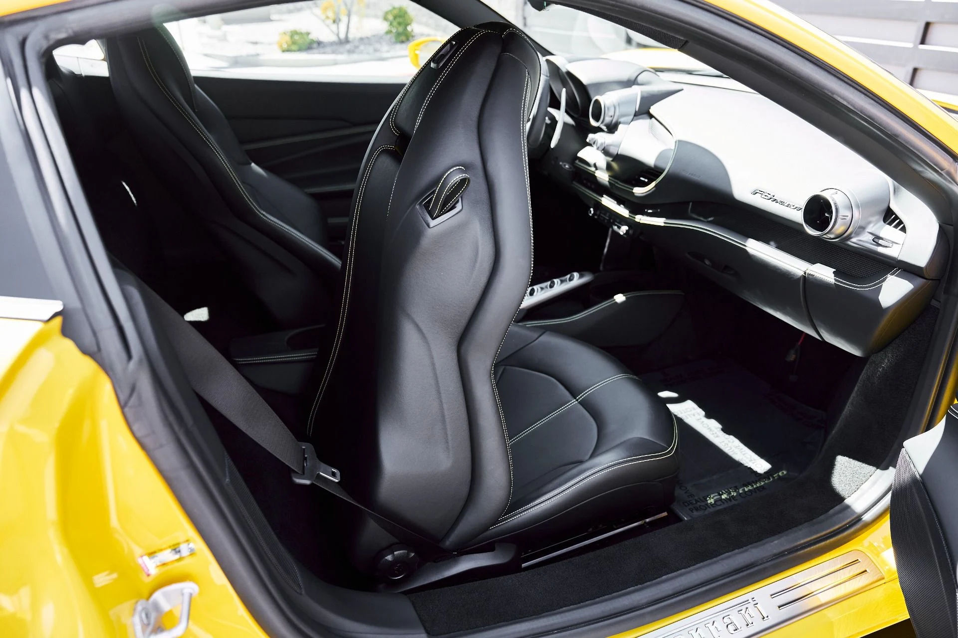 mph047_1722588885_Used_2021_Ferrari_F8_Tributo_Base_1774743077_dfeeb1113c