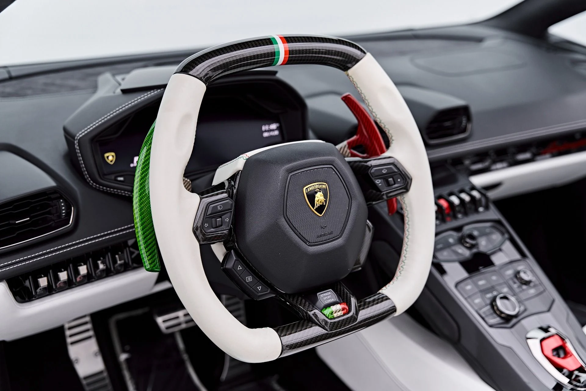 mph047_1754860910_Used_2017_Lamborghini_Huracan_1786741787_fa8ebf56e6