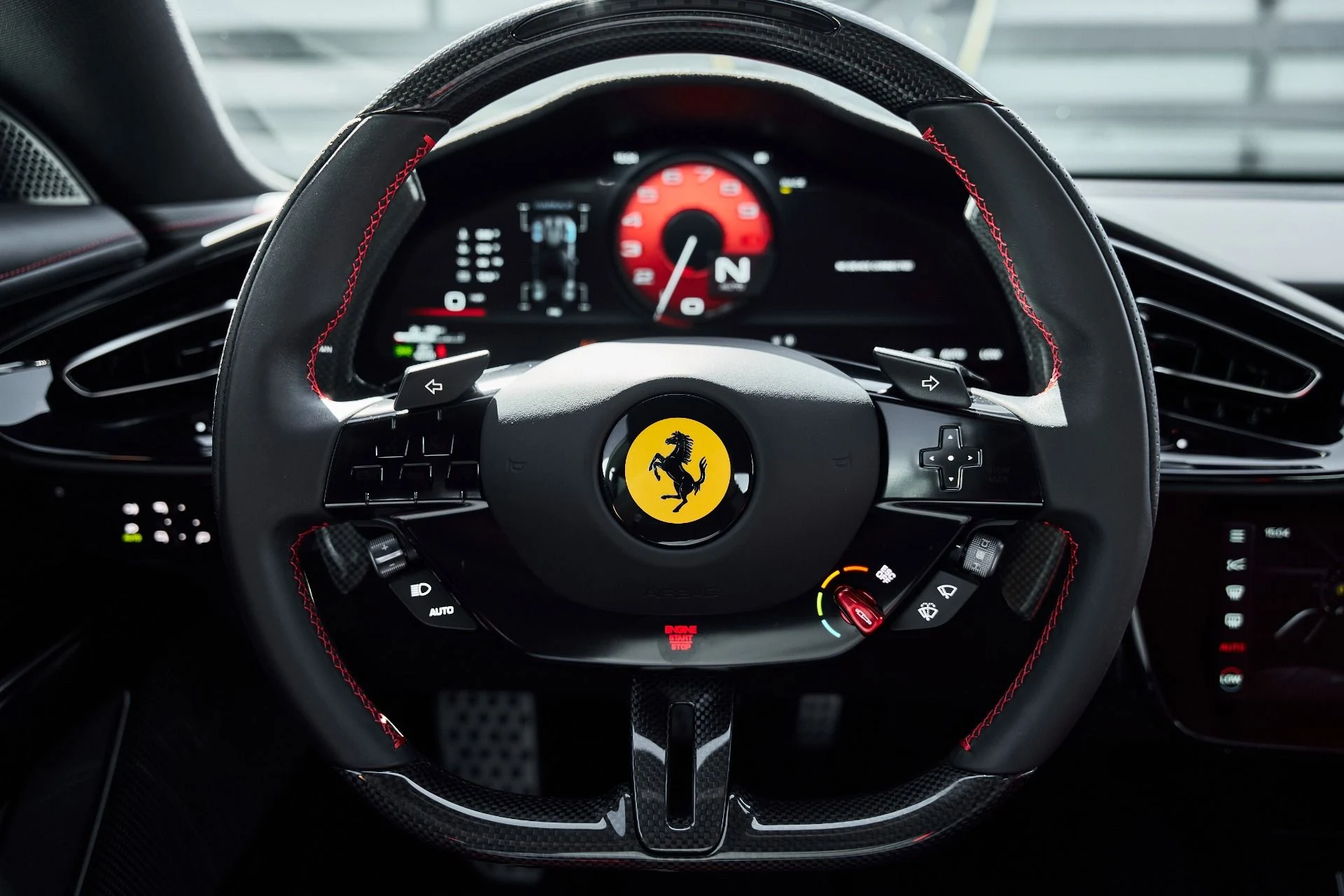 mph047_1776914231_Used_2025_Ferrari_12_Cilindri_Base_1778372159_5c50a6779a