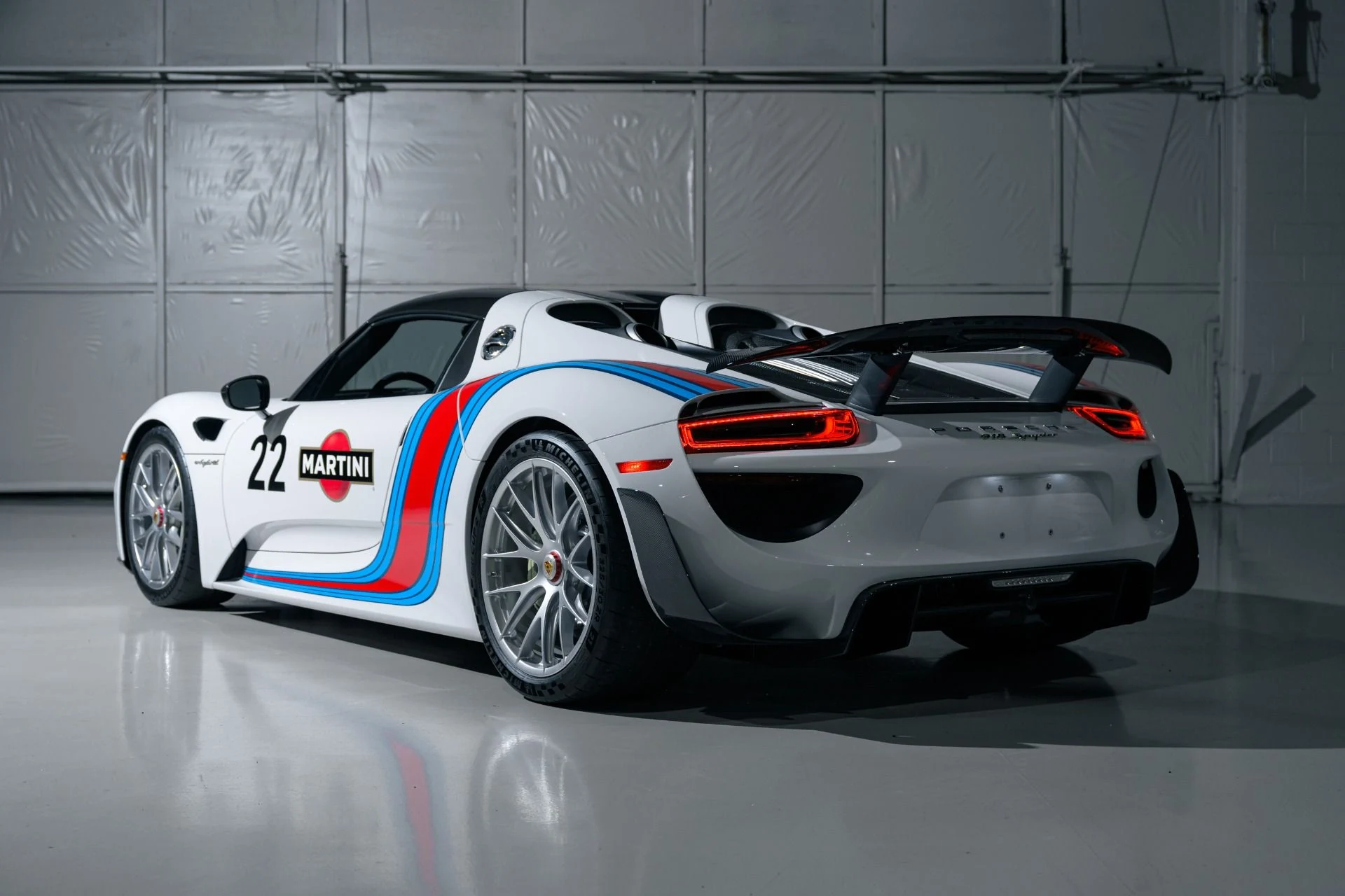 mph047_1789765706_12440_p48_l_81e2066890