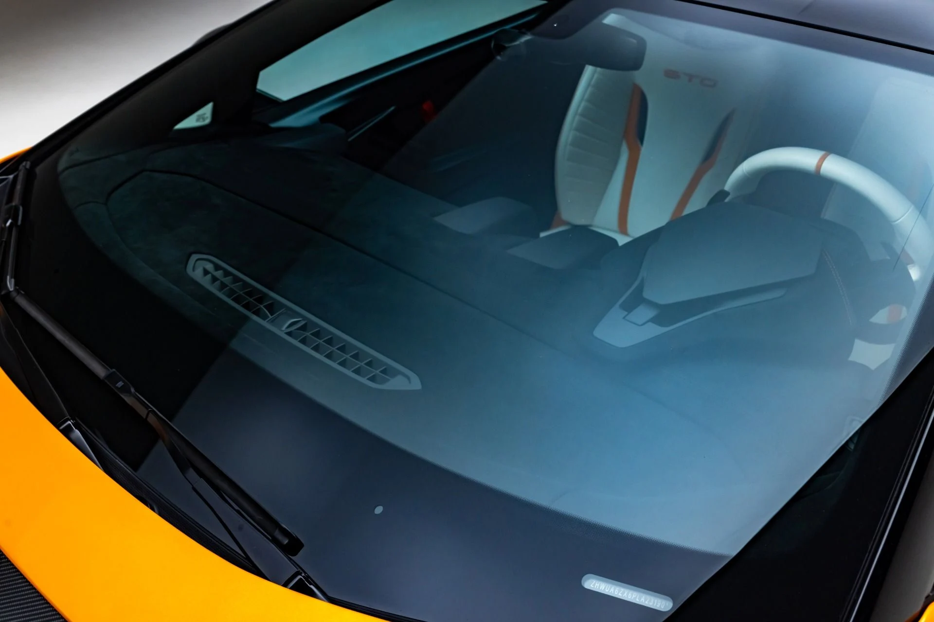 mph047_1789996286_13165_p48_l_3fd2a9bf24