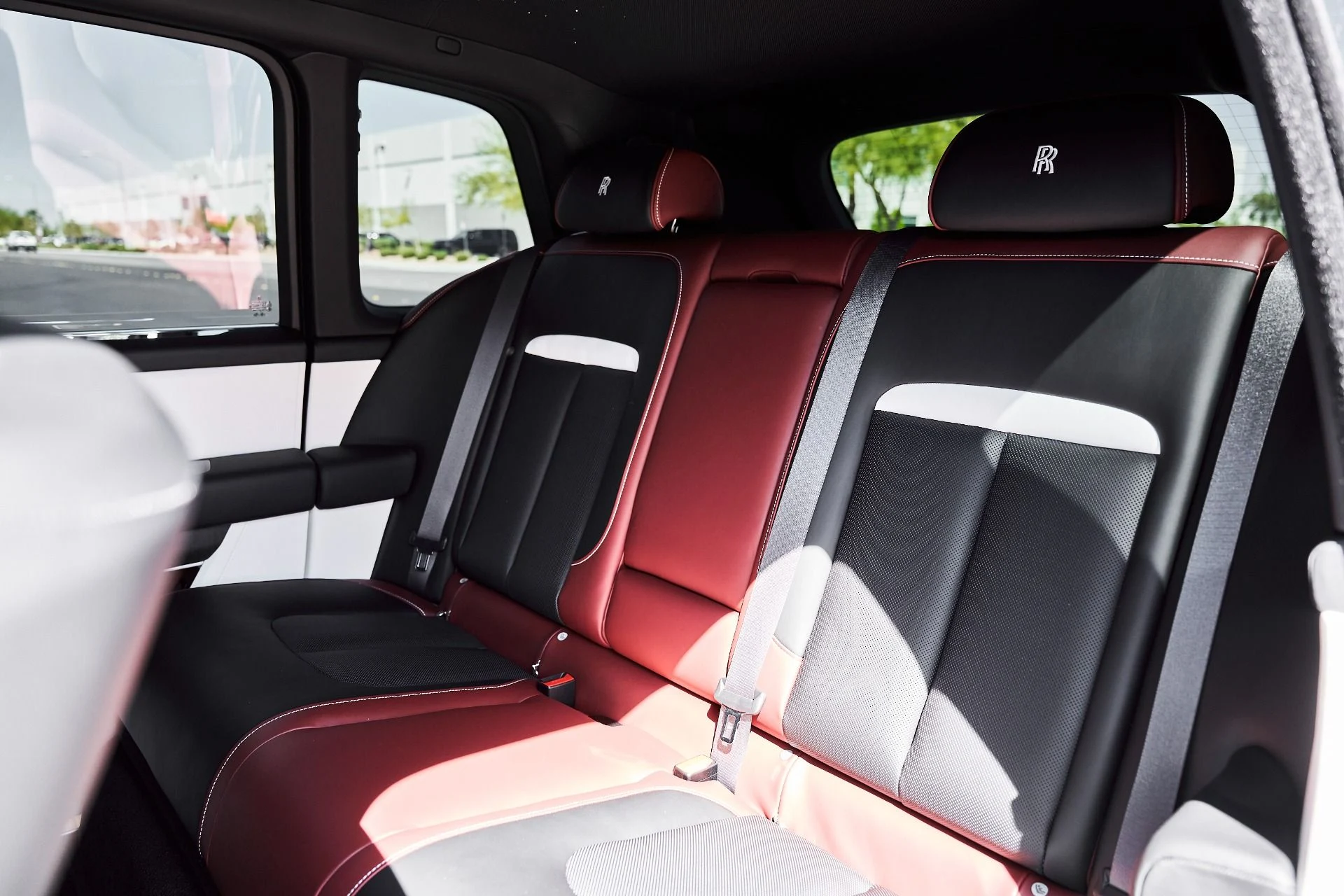 mph047_180303429_Used_2026_Rolls_Royce_Cullinan_1774544534_50f93c737d