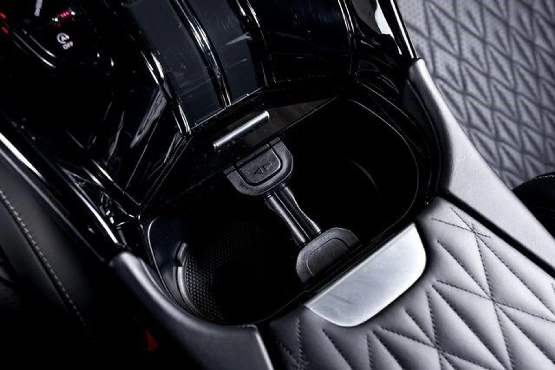 mph047_1810219112_d114b2ca4efacba15e3261ea156b674dx_98aa7644b6