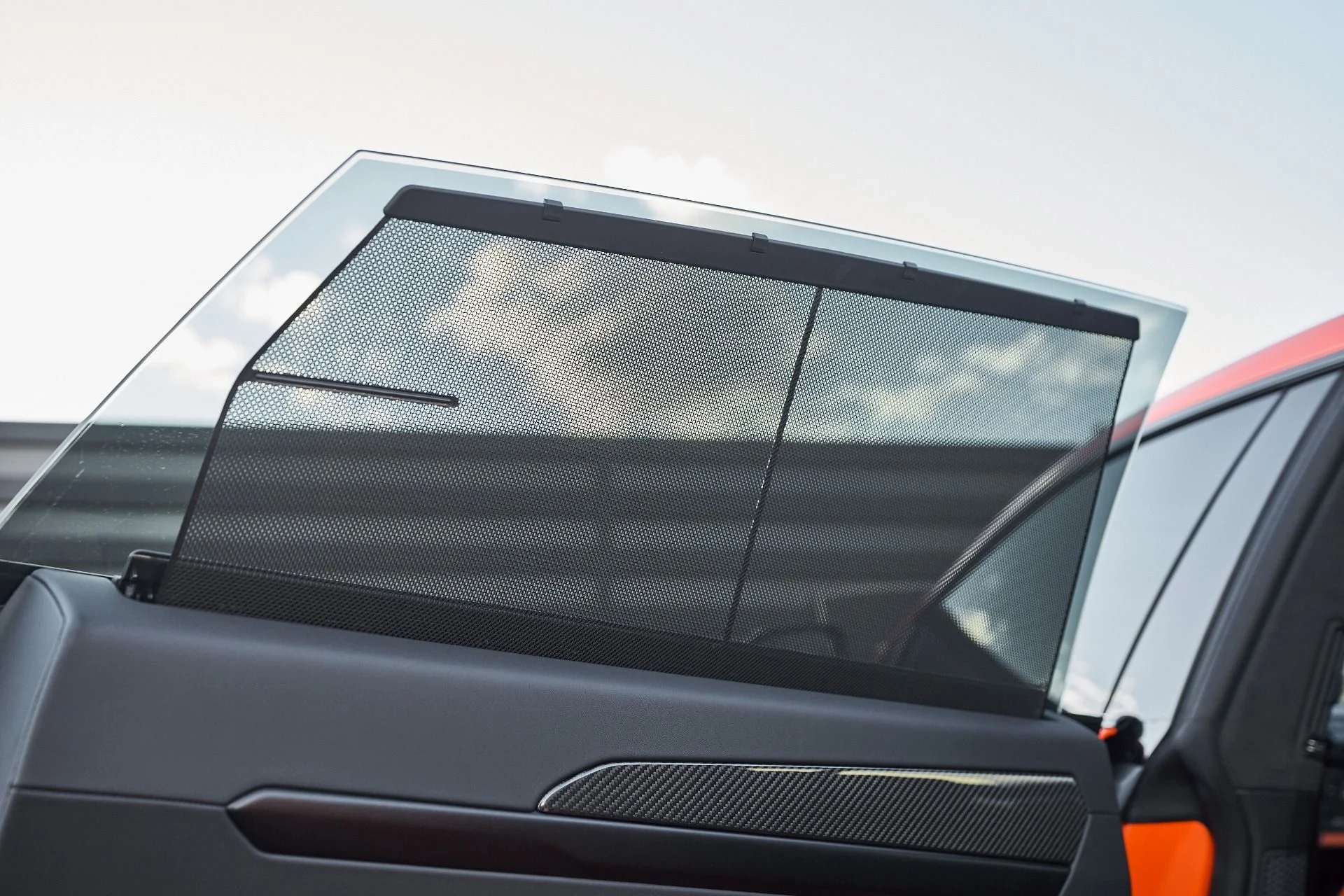 mph047_1835154878_Used_2025_Lamborghini_Urus_SE_1763605023_50258fc7f5