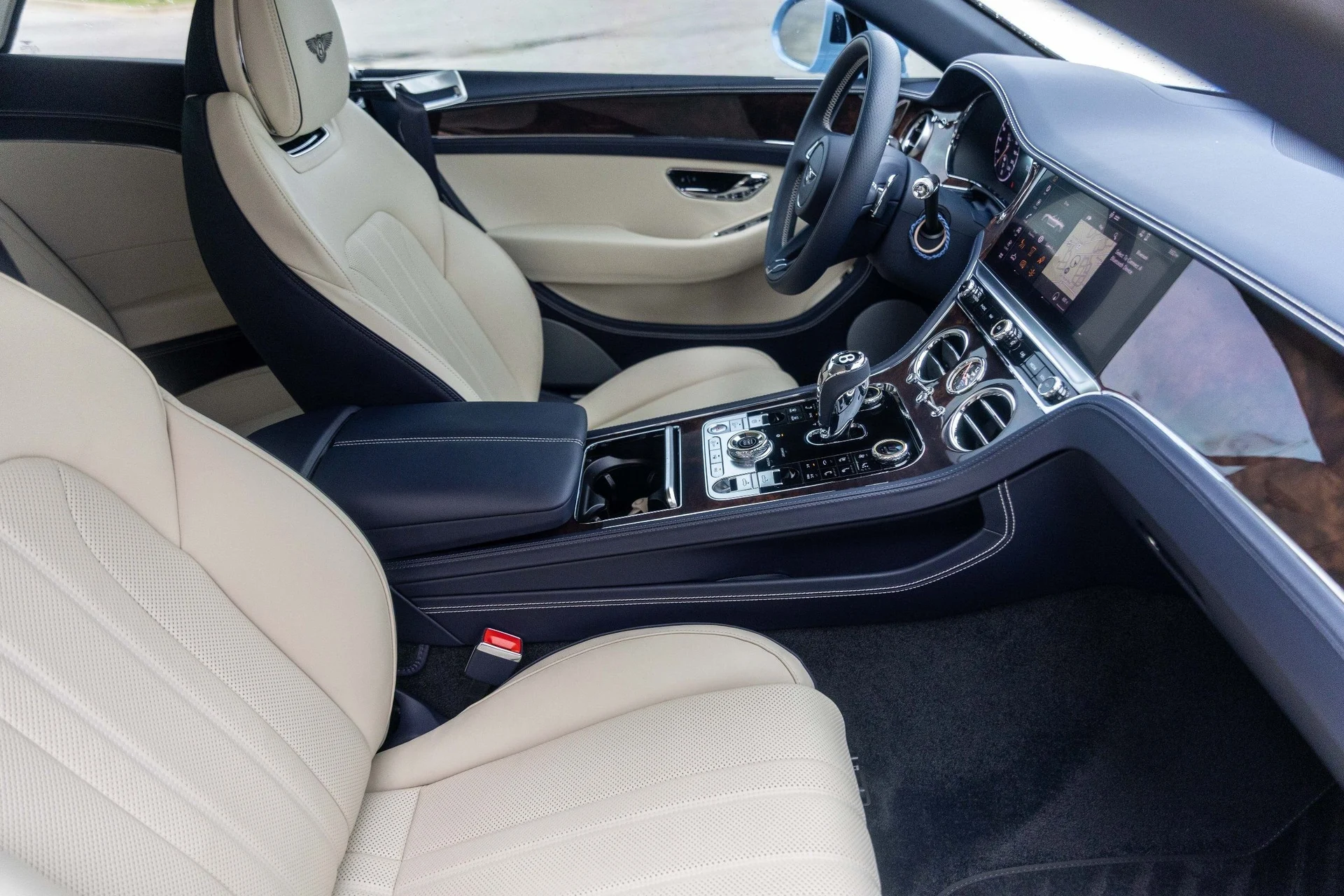 mph047_1838057339_Hi_Tech_Luxury_Imports_LLC_SCBDG_4_ZG_1_PC_008673_image_47_141ef0f854