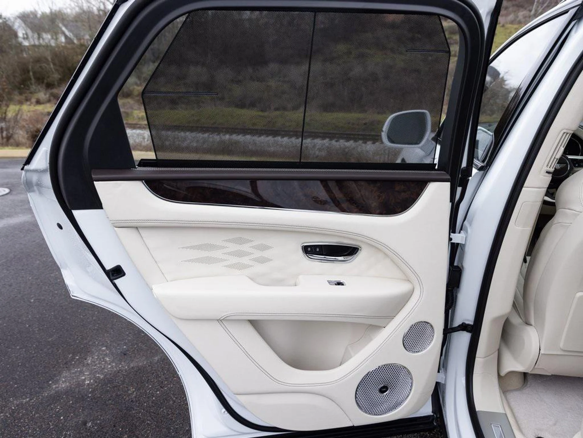 mph047_1842285738_403809831_67c233ed6b5617b02de63655_f8a43c2724