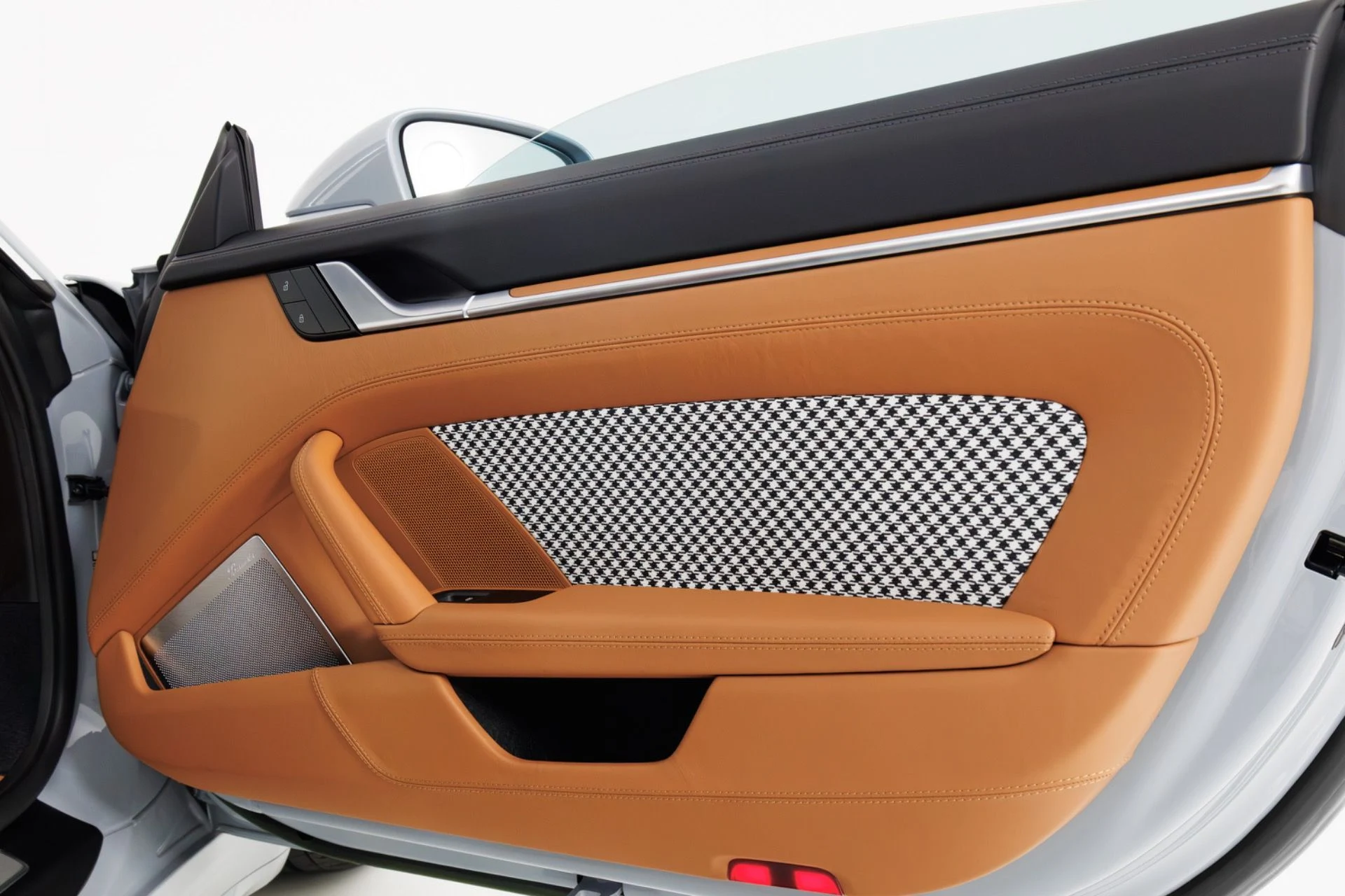 mph047_1855248275_Used_2023_Porsche_911_Sport_Classic_1775497650_7d29fda3fd