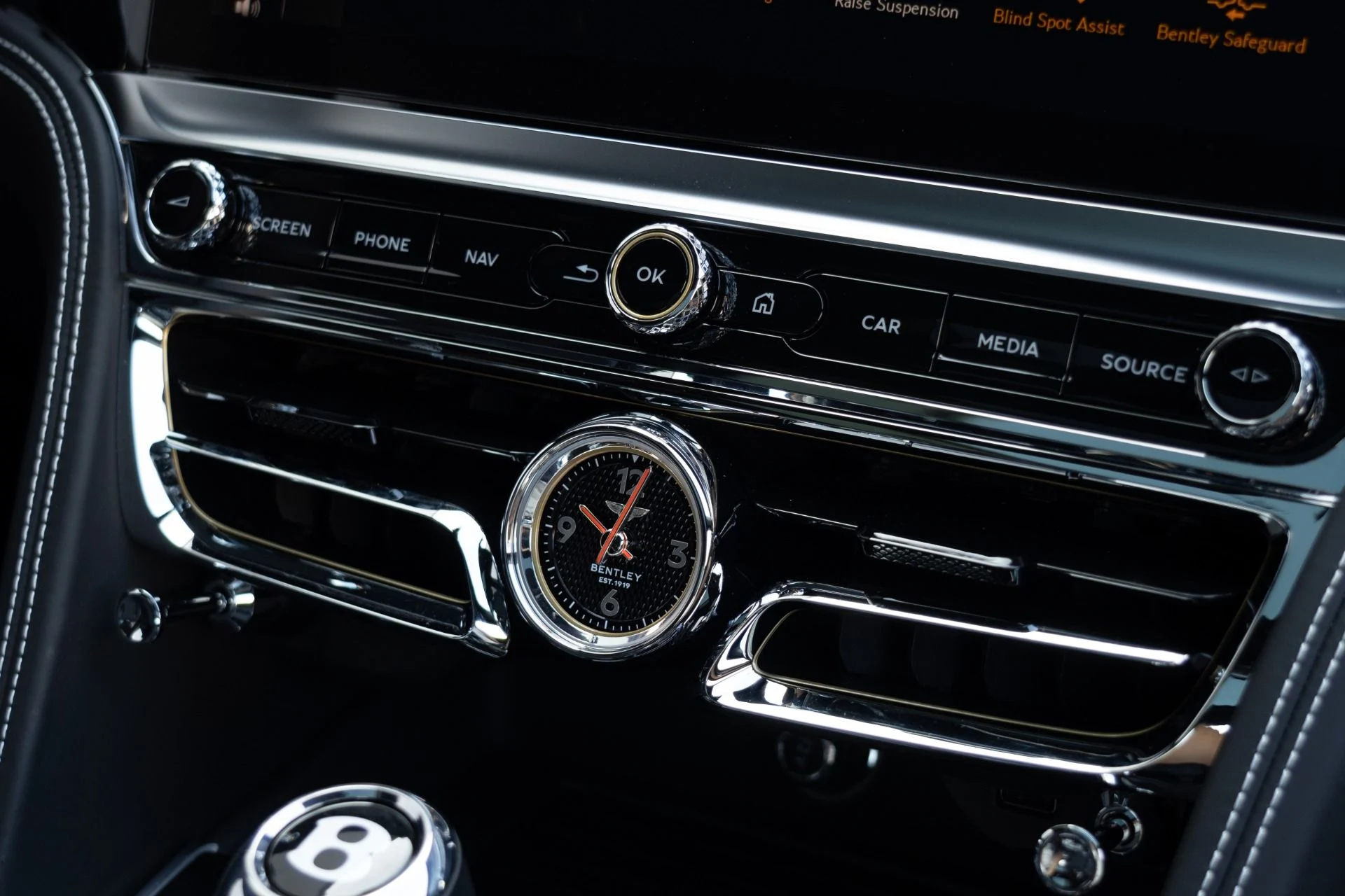mph047_1860995596_Used_2024_Bentley_Flying_Spur_Edition_8_1757964644_6ffa27b16c