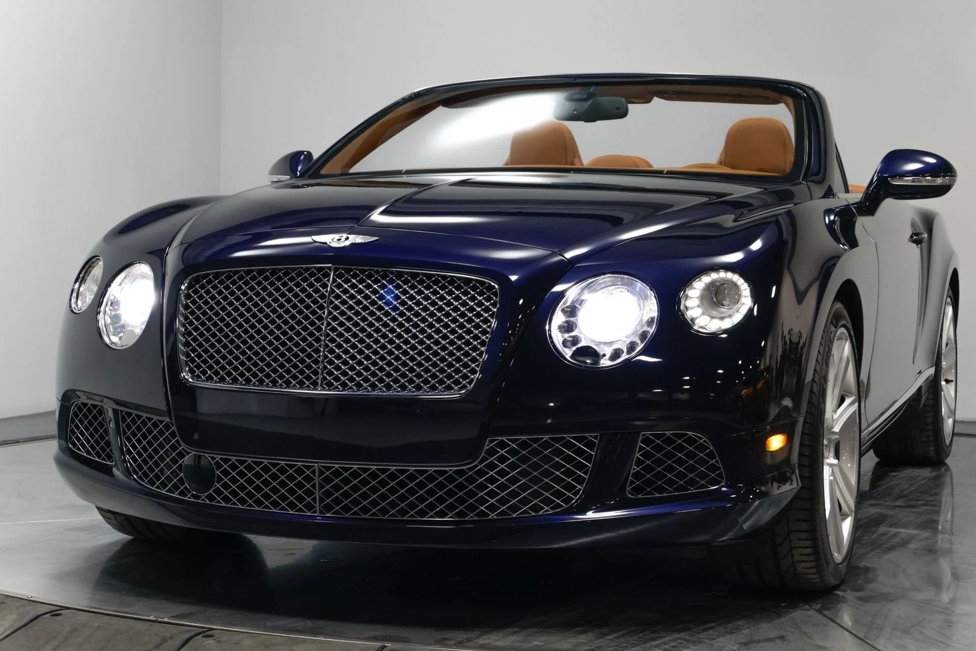mph047_1861256669_Used_2013_Bentley_Continental_GTC_1761057953_0841966b58