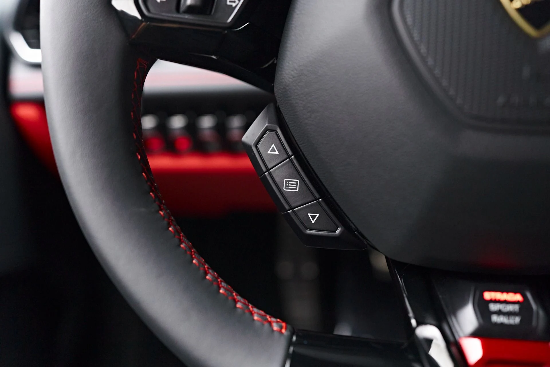 mph047_1868418088_Used_2023_Lamborghini_Huracan_Sterrato_Base_1708481025_7c74806625