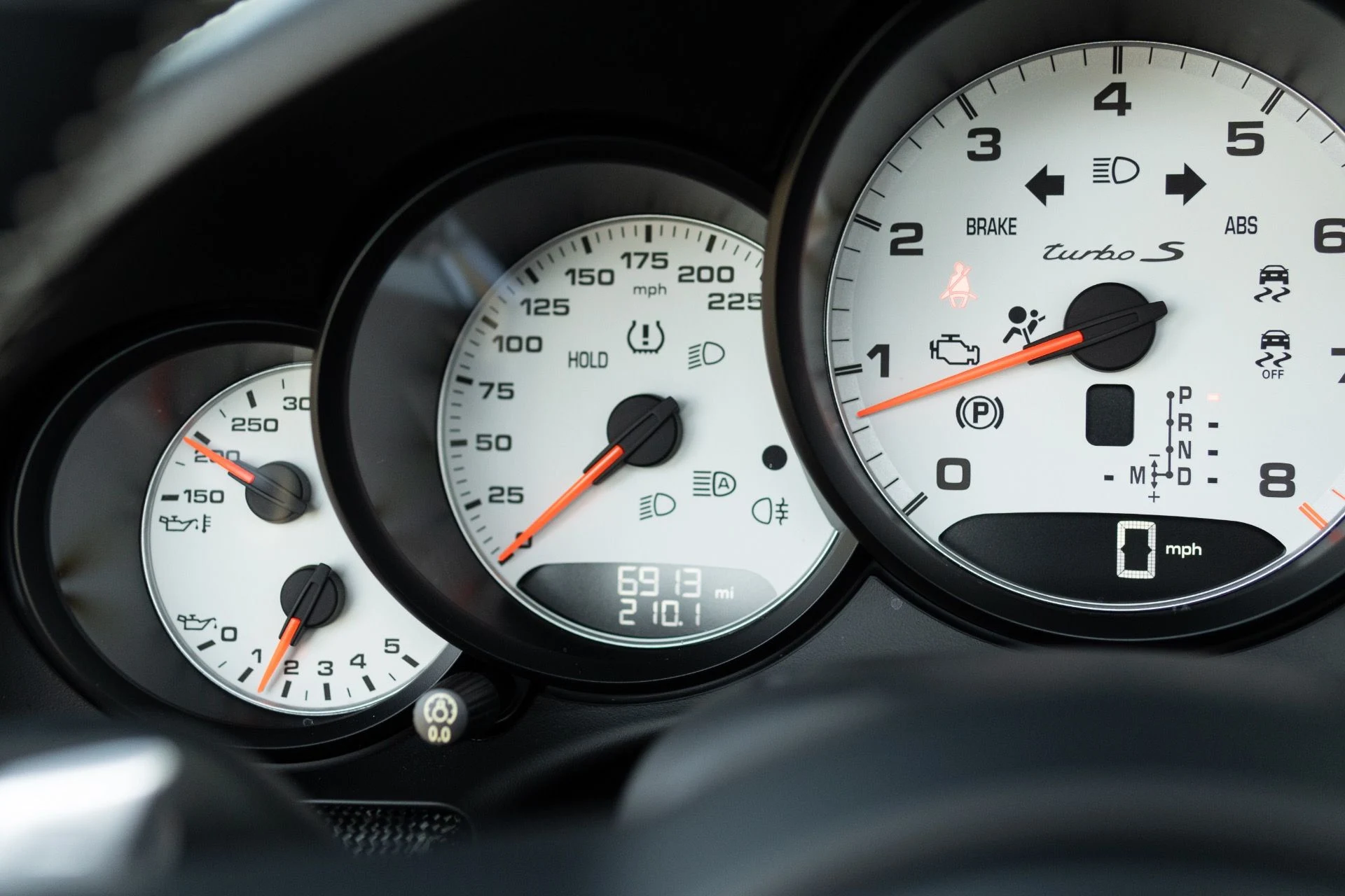 mph047_1876804169_Used_2019_Porsche_911_Turbo_S_1766778415_13a21c4de9