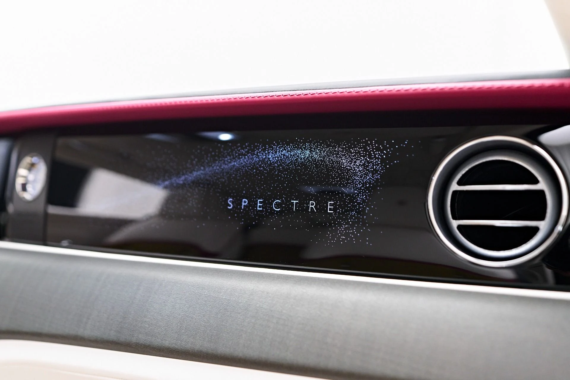 mph047_1886869762_Used_2024_Rolls_Royce_Spectre_1753235106_1d24735fe0