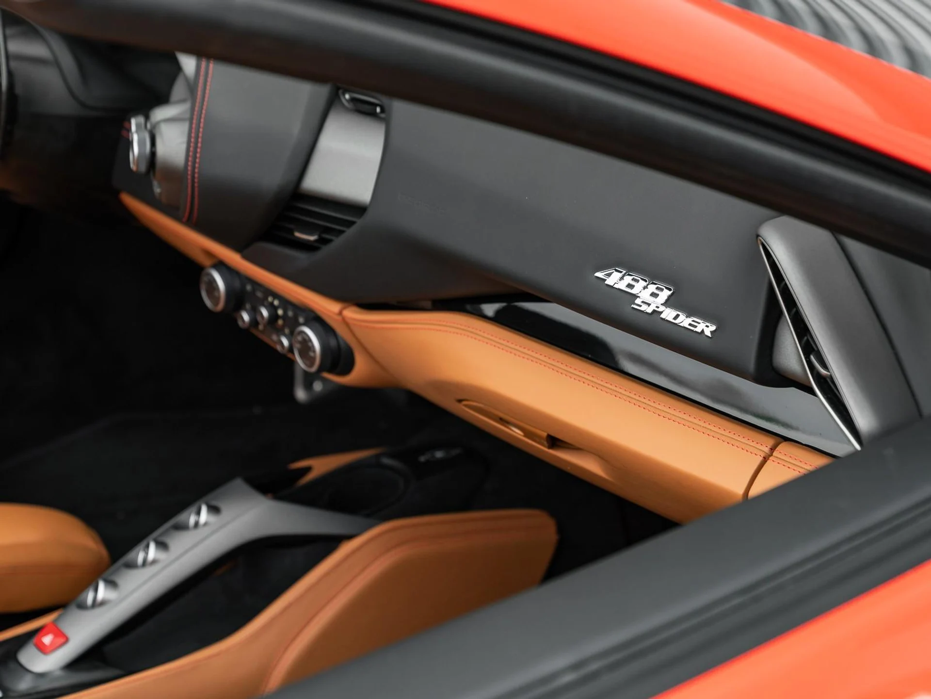 mph047_1886878467_Used_2019_Ferrari_488_Spider_1764709593_fda69629f2