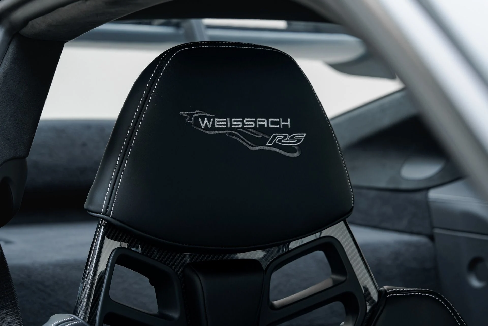 mph047_1915023629_Used_2025_Porsche_911_GT_3_RS_1788469253_02d9699303