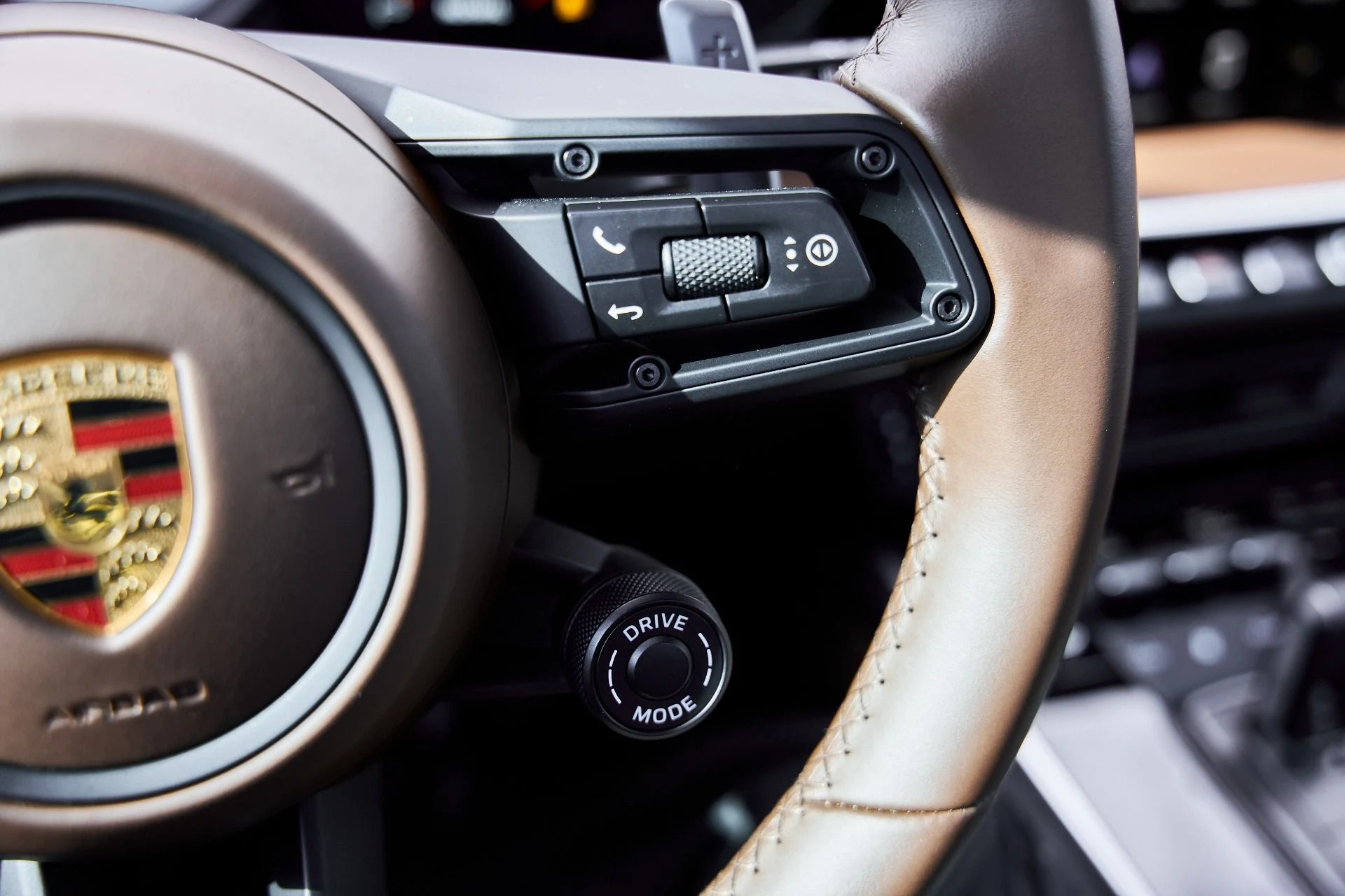 mph047_1920661806_Used_2024_Porsche_911_Turbo_S_1767838754_b374ead3a3