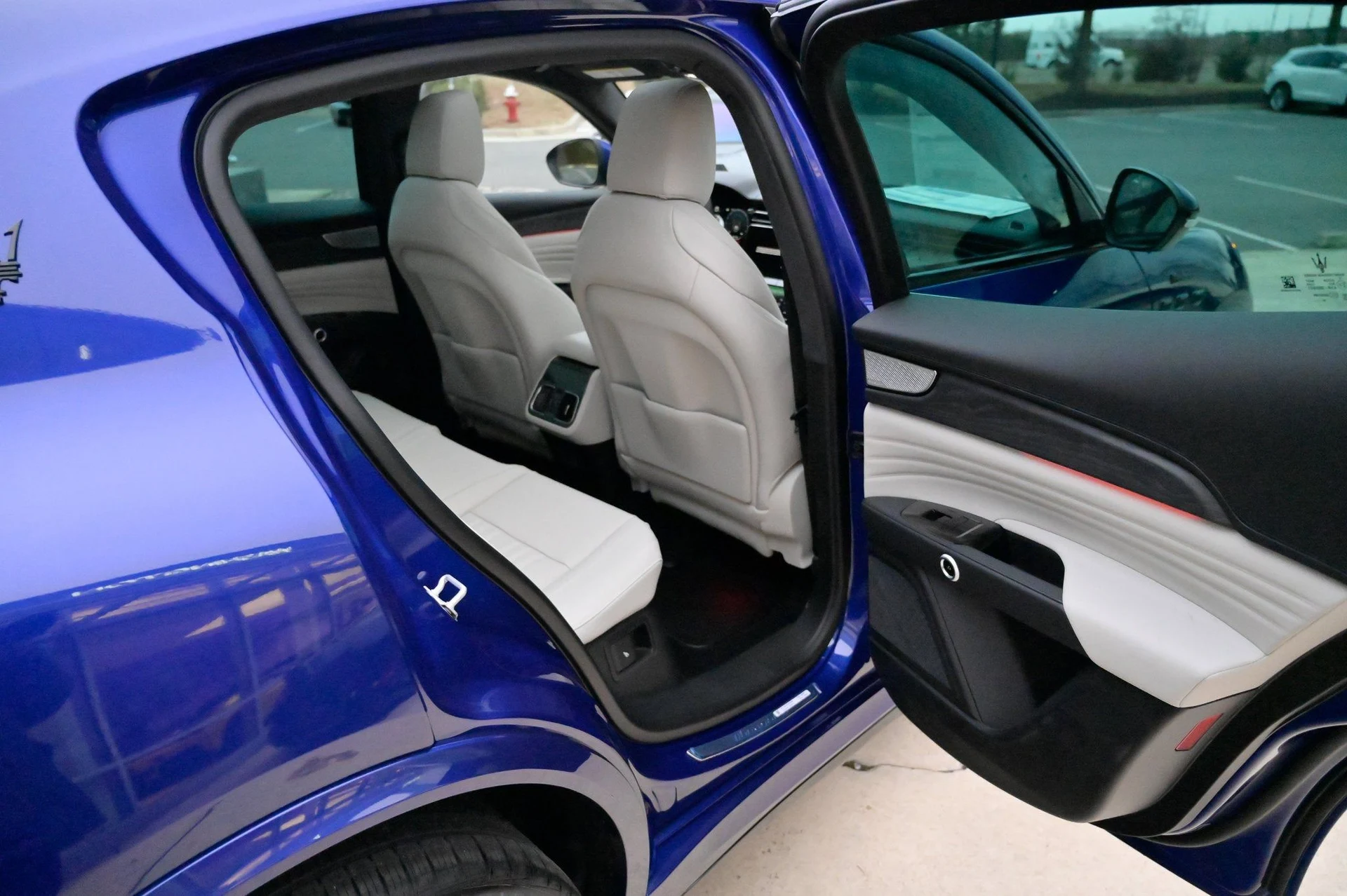 mph047_1921017544_3e738613aa9b4cbb8e4abc6ae74d5255_e50b1da95f