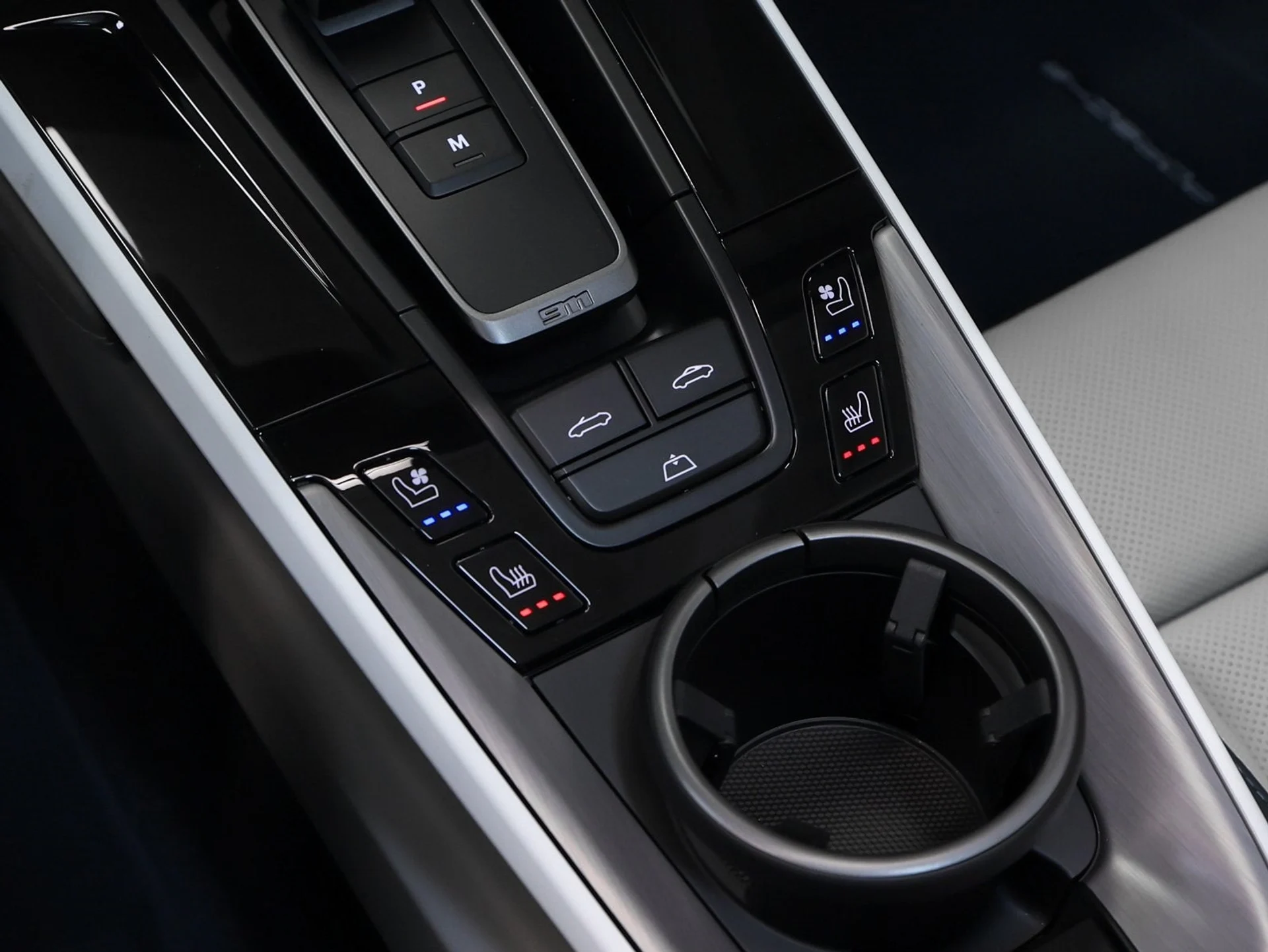 mph047_1951852152_48_60c4565bc9