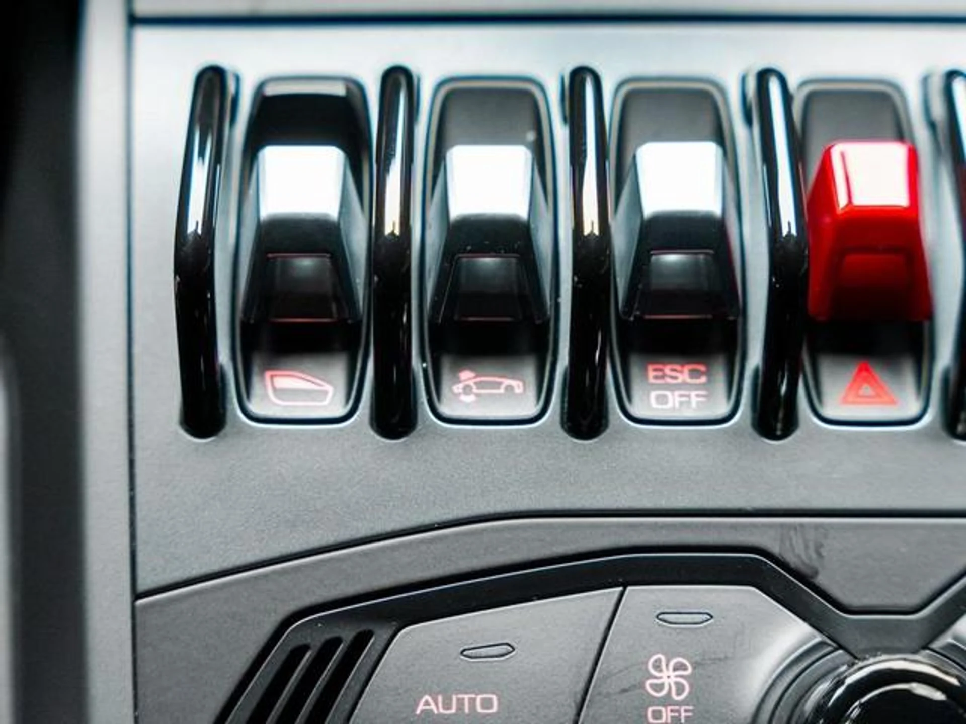 mph047_1959299710_IU_Zwi3_X_Vf9cg_Z_Dj_Xl_U_JXBW_7h_Y_c81e15ec76