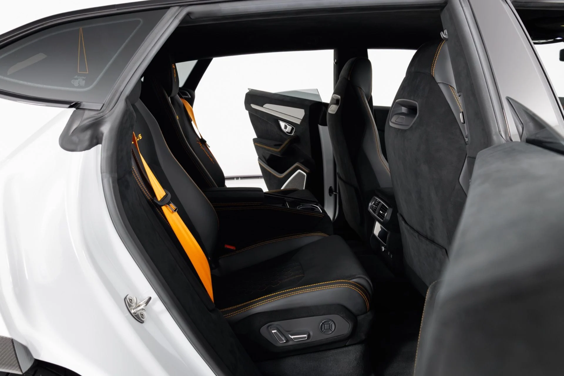 mph047_1972768530_Used_2024_Lamborghini_Urus_Performante_1780601144_d02b79e923