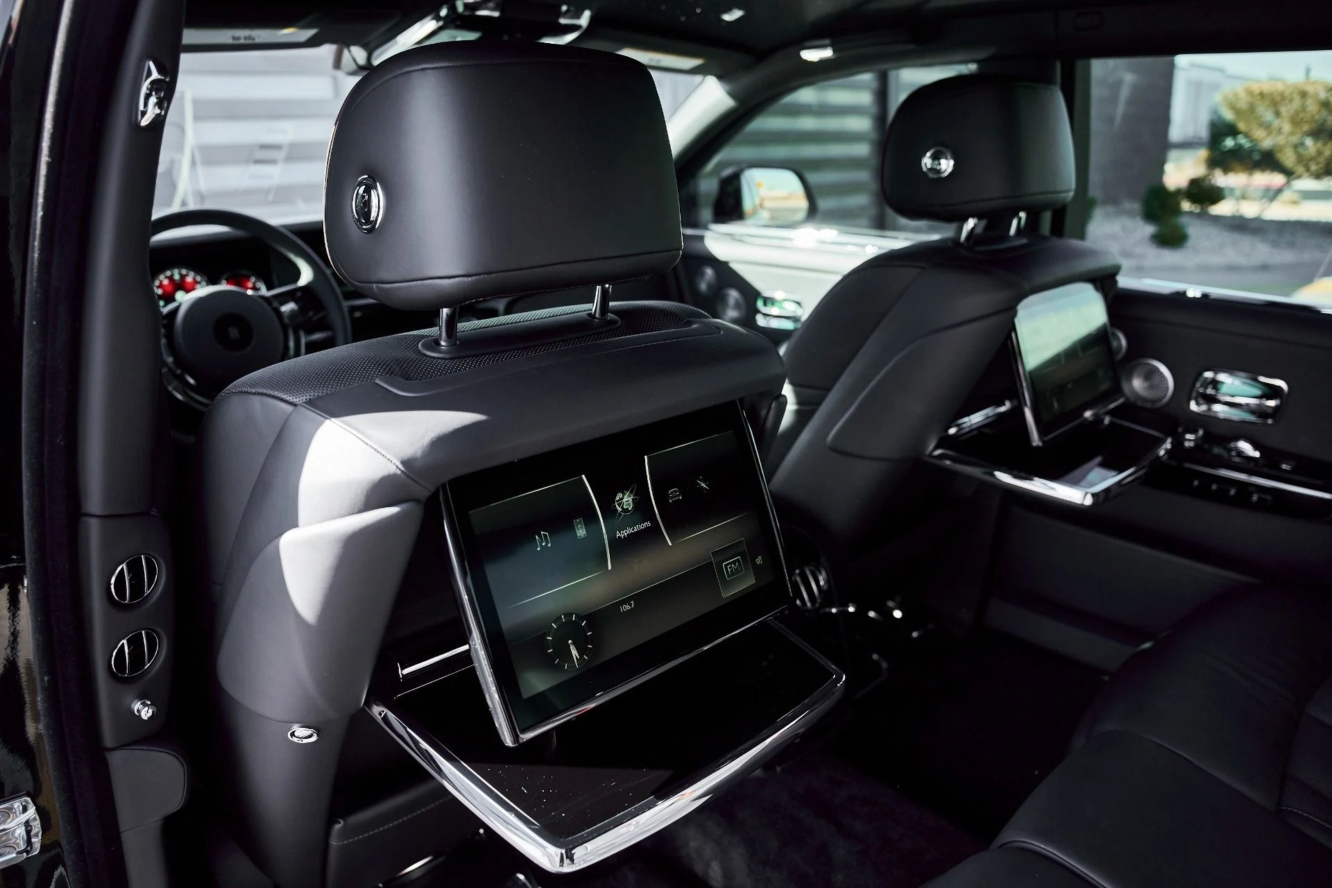 mph047_1991470507_Used_2024_Rolls_Royce_Phantom_Base_1770700108_c3867eb7c8