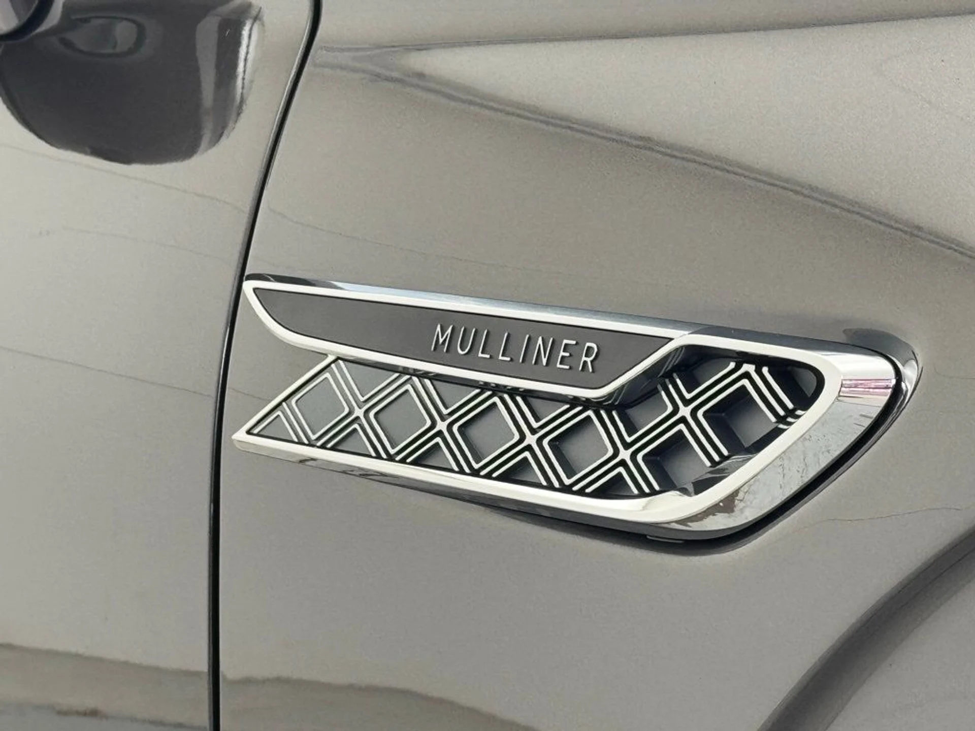 mph047_2001544529_2hxd8ih6jzi2mdfr5zv1j4a152oj_b3bb1eebbc