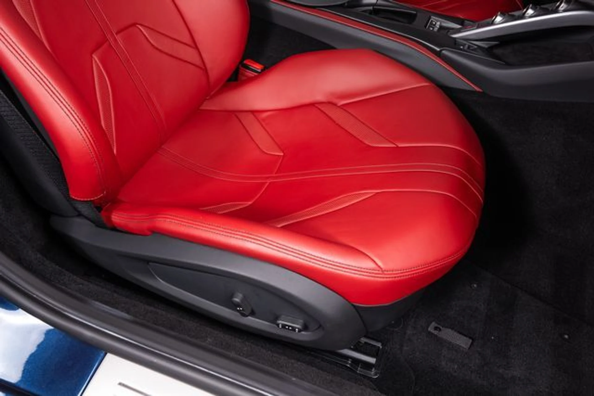 mph047_2006340890_b3da168441a7a28fbdeaa967056b75e1x_5ea4e2eee0