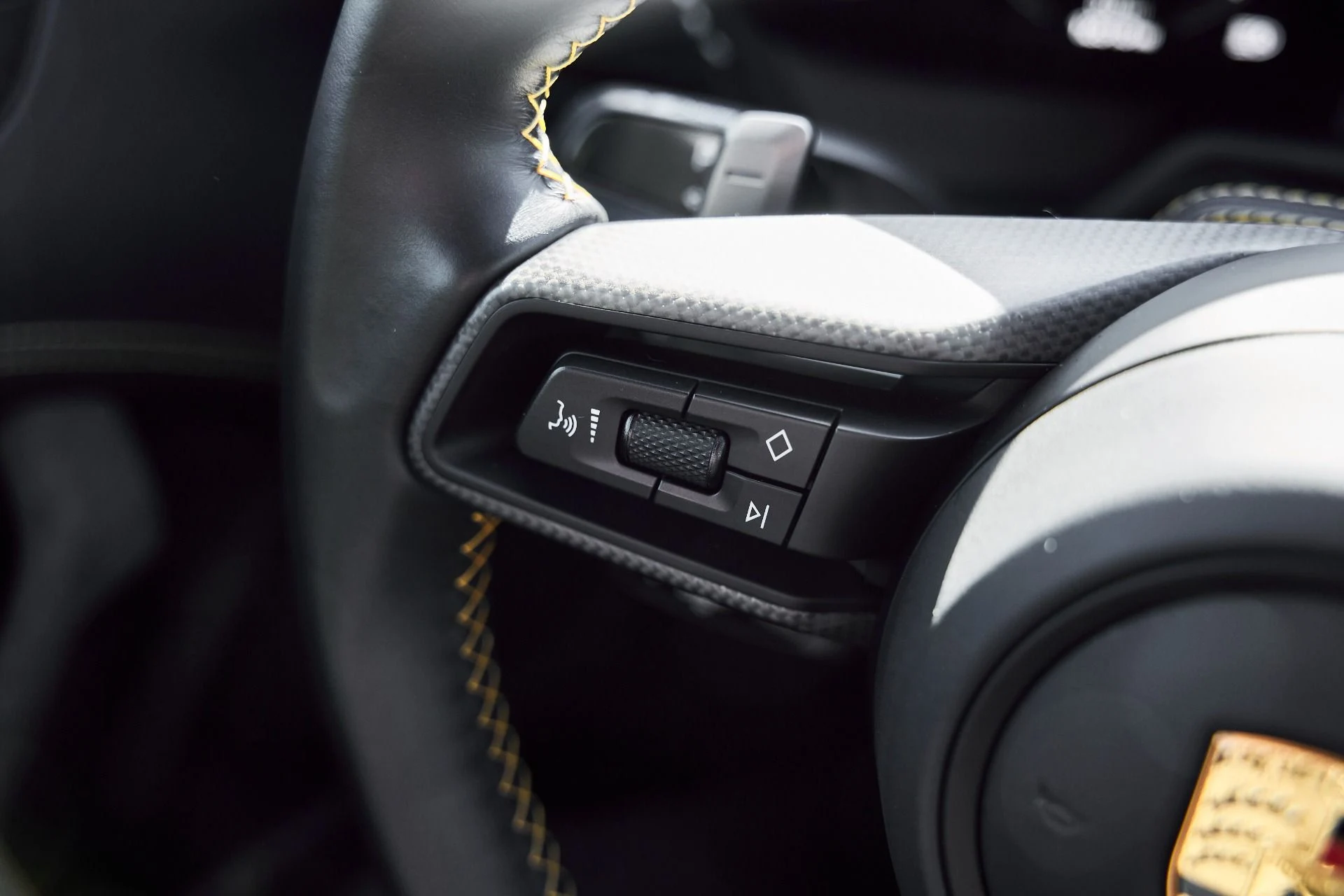 mph047_2008057093_Used_2023_Porsche_911_GT_3_1776823214_f7397fc878