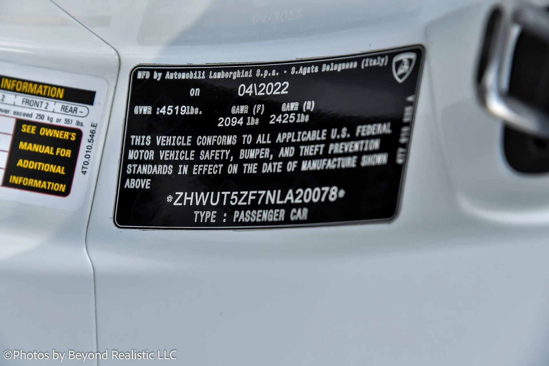 mph047_2016516678_Used_2022_Lamborghini_Huracan_EVO_1763629556_532db98d24