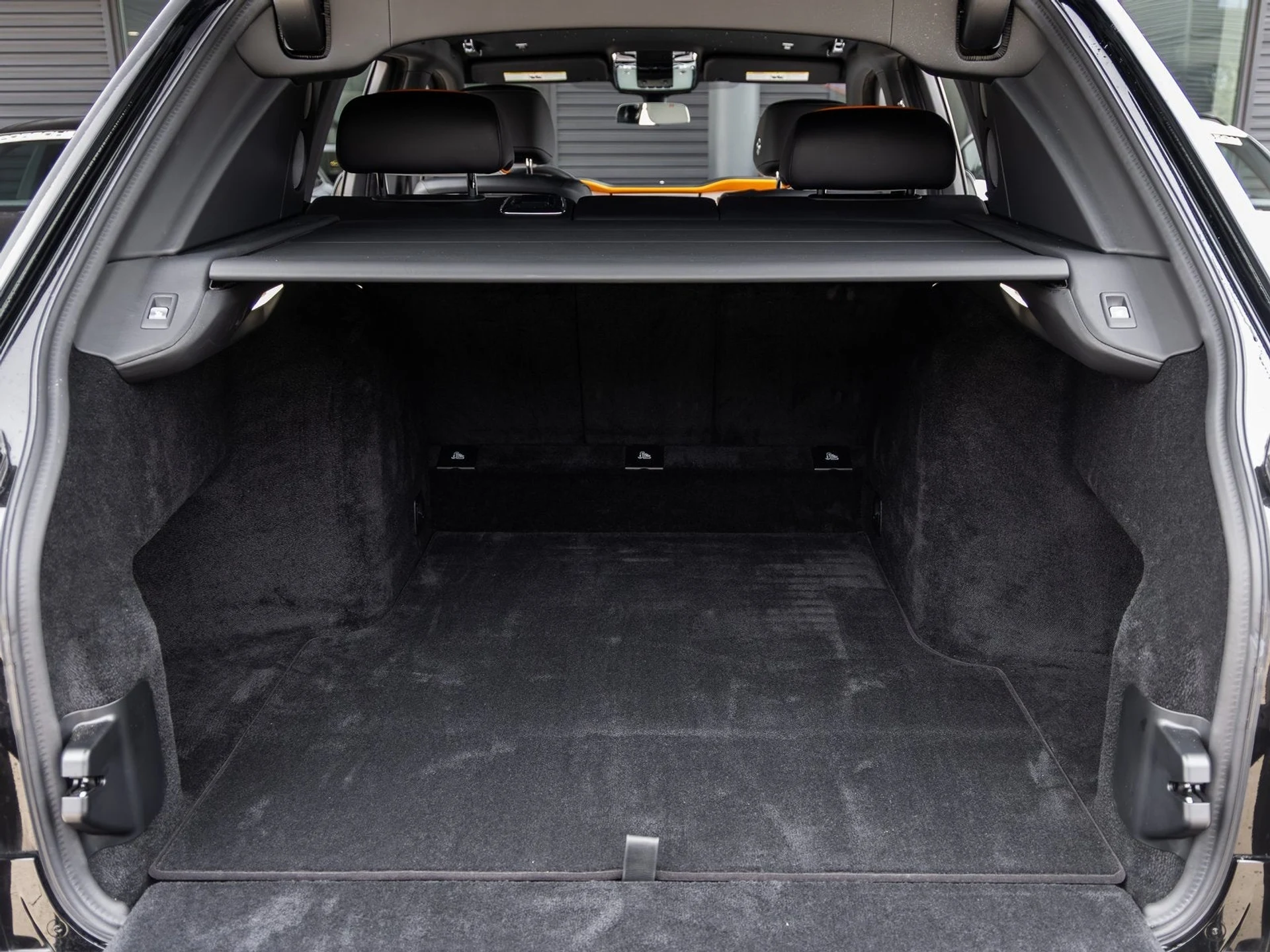 mph047_2042344516_48_3d8739a77c