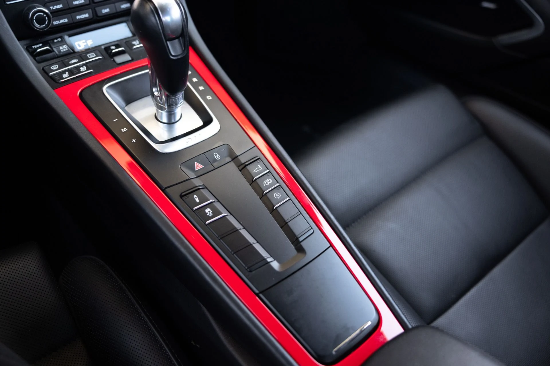 mph047_2042560817_Used_2018_Porsche_911_Carrera_S_1791833797_0f8099c624