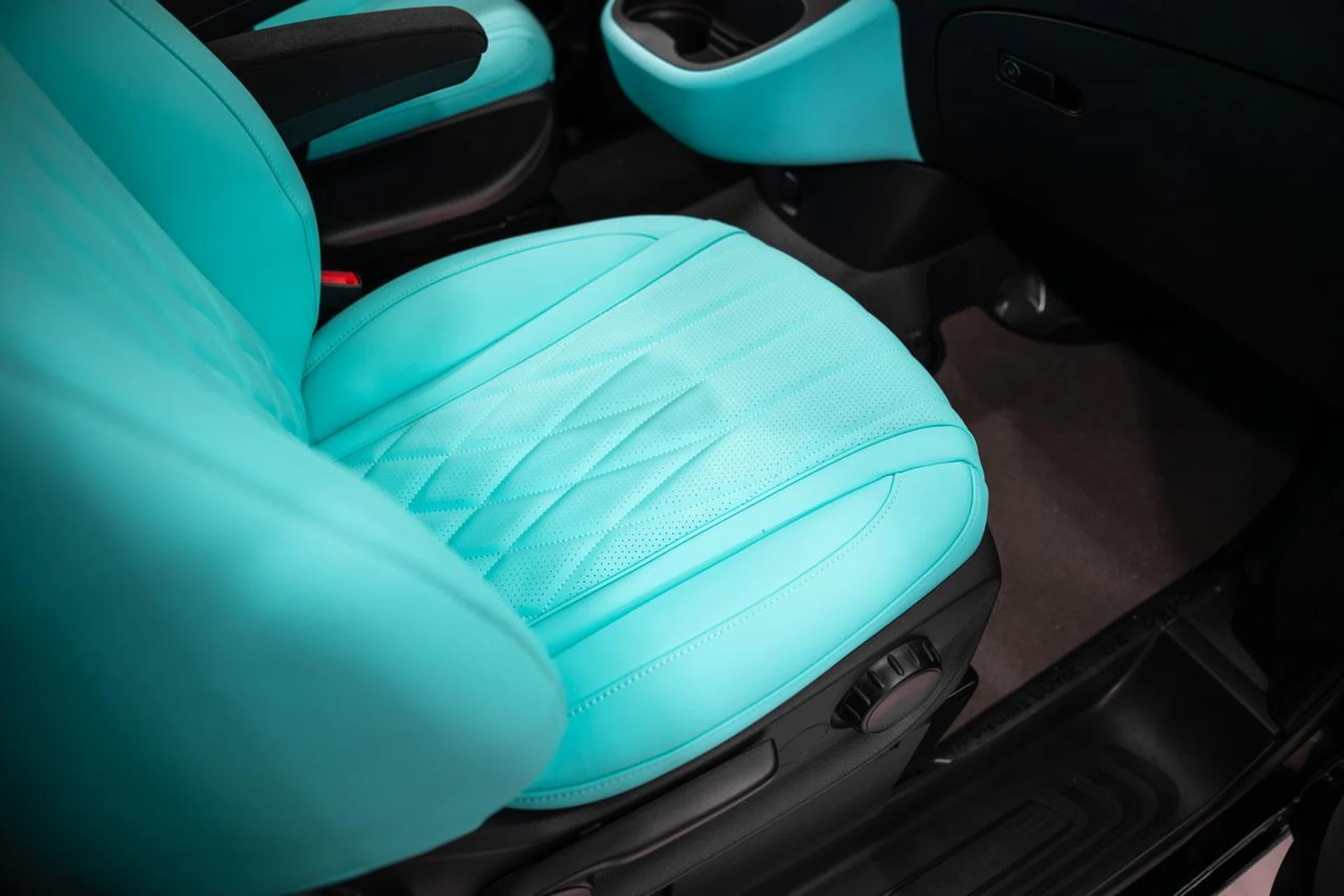 mph047_2047972148_cef30a25731394532642a6ffc42e9246_861d54d301