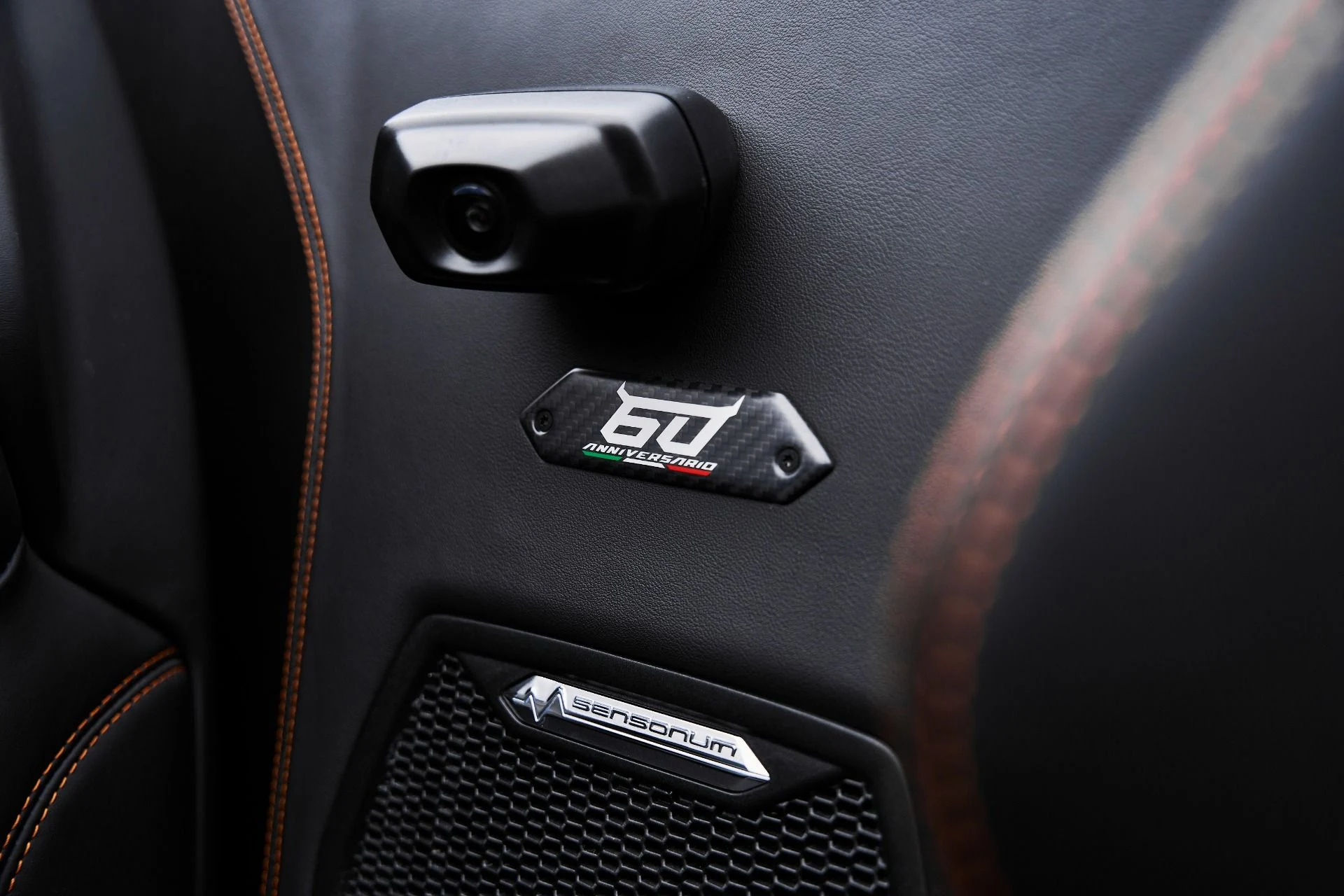 mph047_2051663054_Used_2023_Lamborghini_Huracan_EVO_Base_1775006701_56429bf602