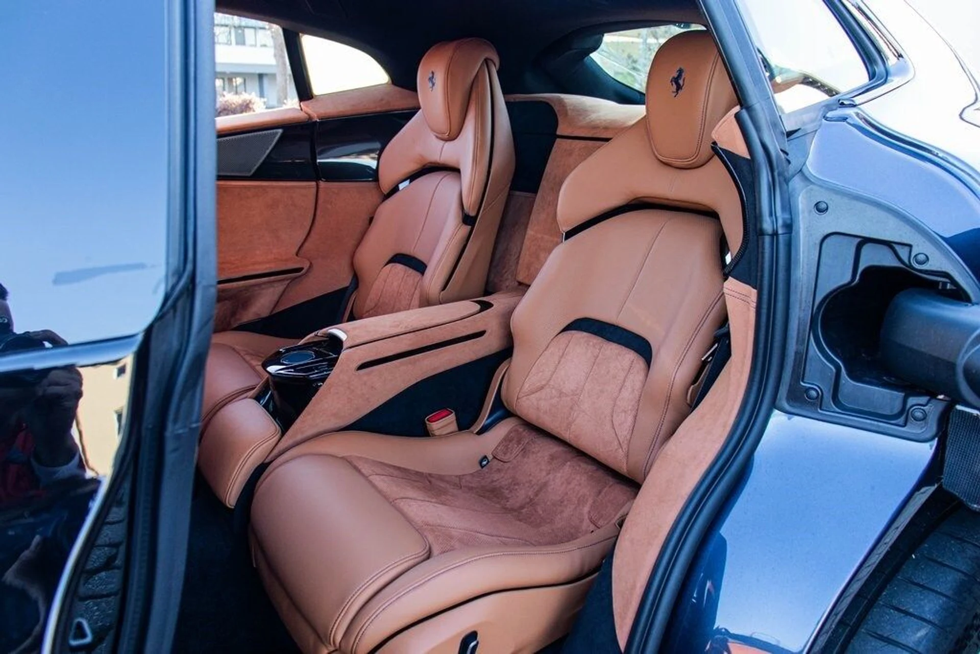 mph047_2062113735_d28a5deefd65391201d4871b629b1d93x_d9619a77ca