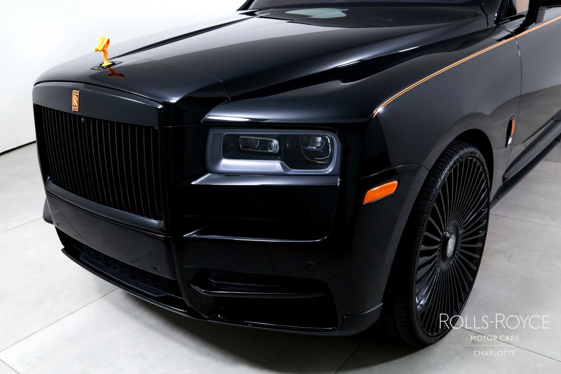 mph047_2082381595_Used_2023_Rolls_Royce_Cullinan_1780092744_582aa2412c