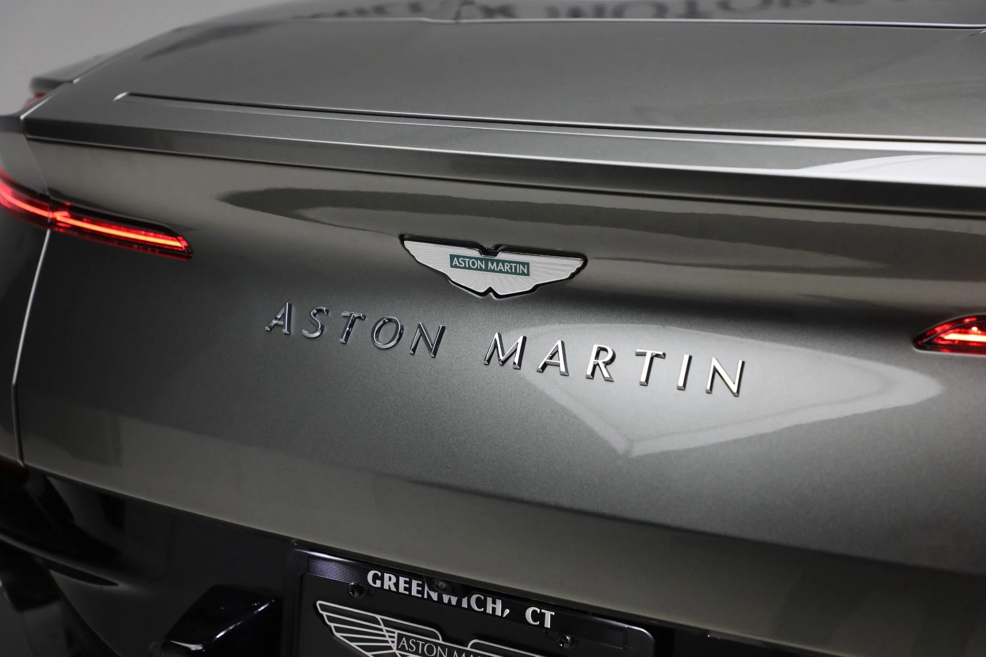 mph047_2094489166_New_2026_Aston_Martin_DB_12_Volante_66dbc9a588