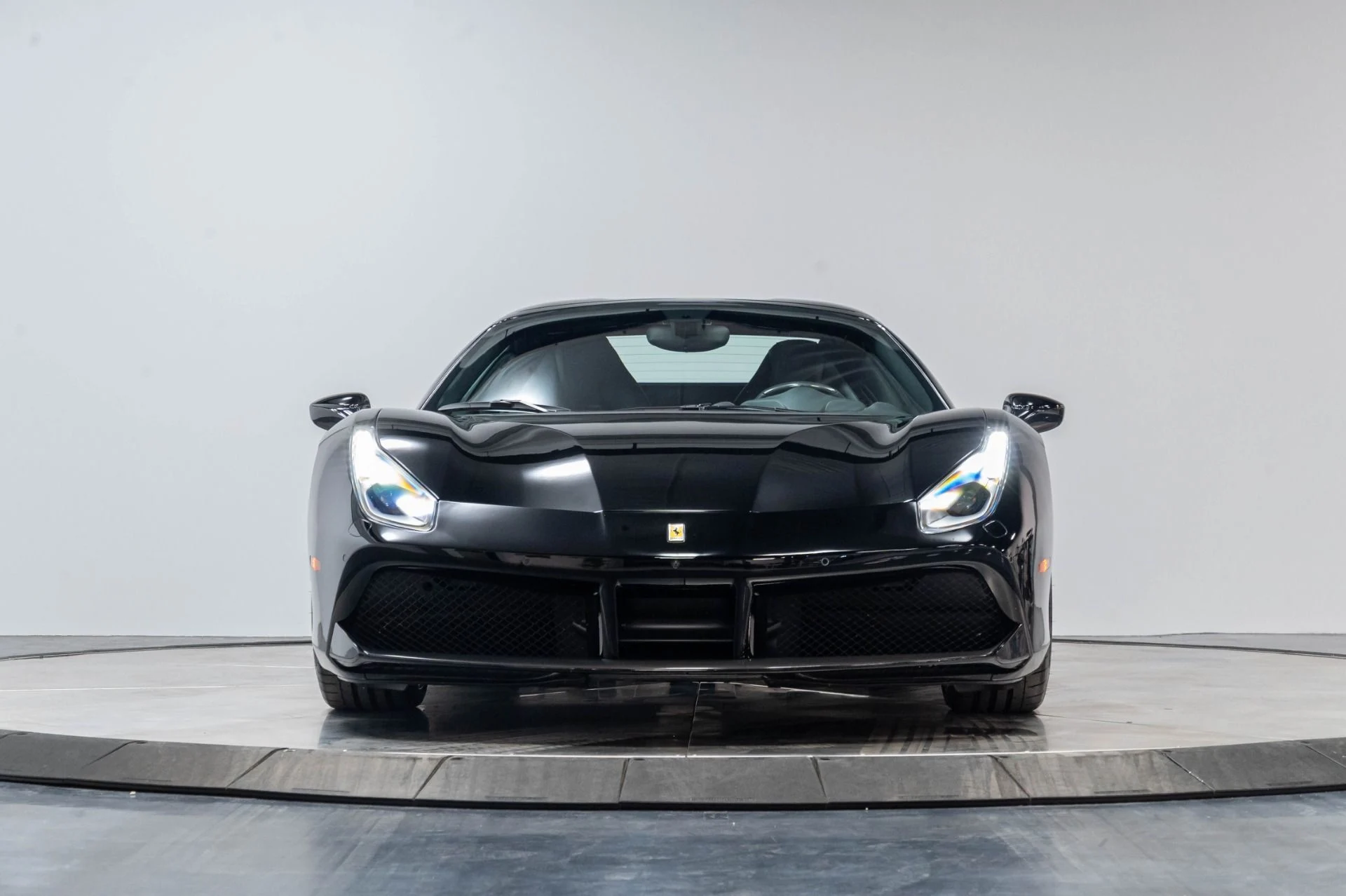 mph047_2112177171_Used_2016_Ferrari_488_Spider_Base_1785961462_f07c948c9a