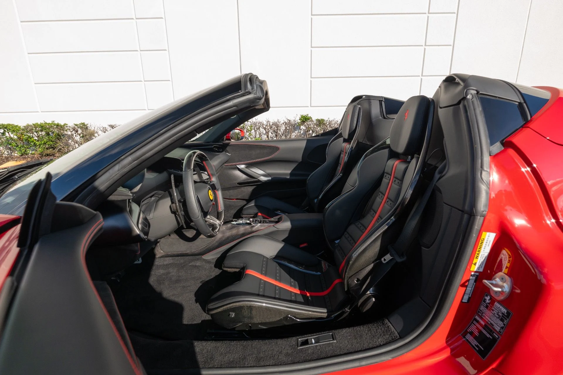 mph047_2138785489_Used_2024_Ferrari_SF_90_Spider_1759287826_bdcdce4356