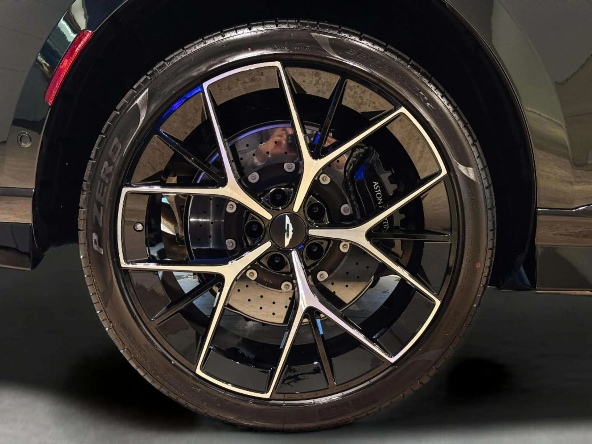 mph047_2146916220_520aeff9_56b2_4696_a183_ecf5277111a8_5a7a093528