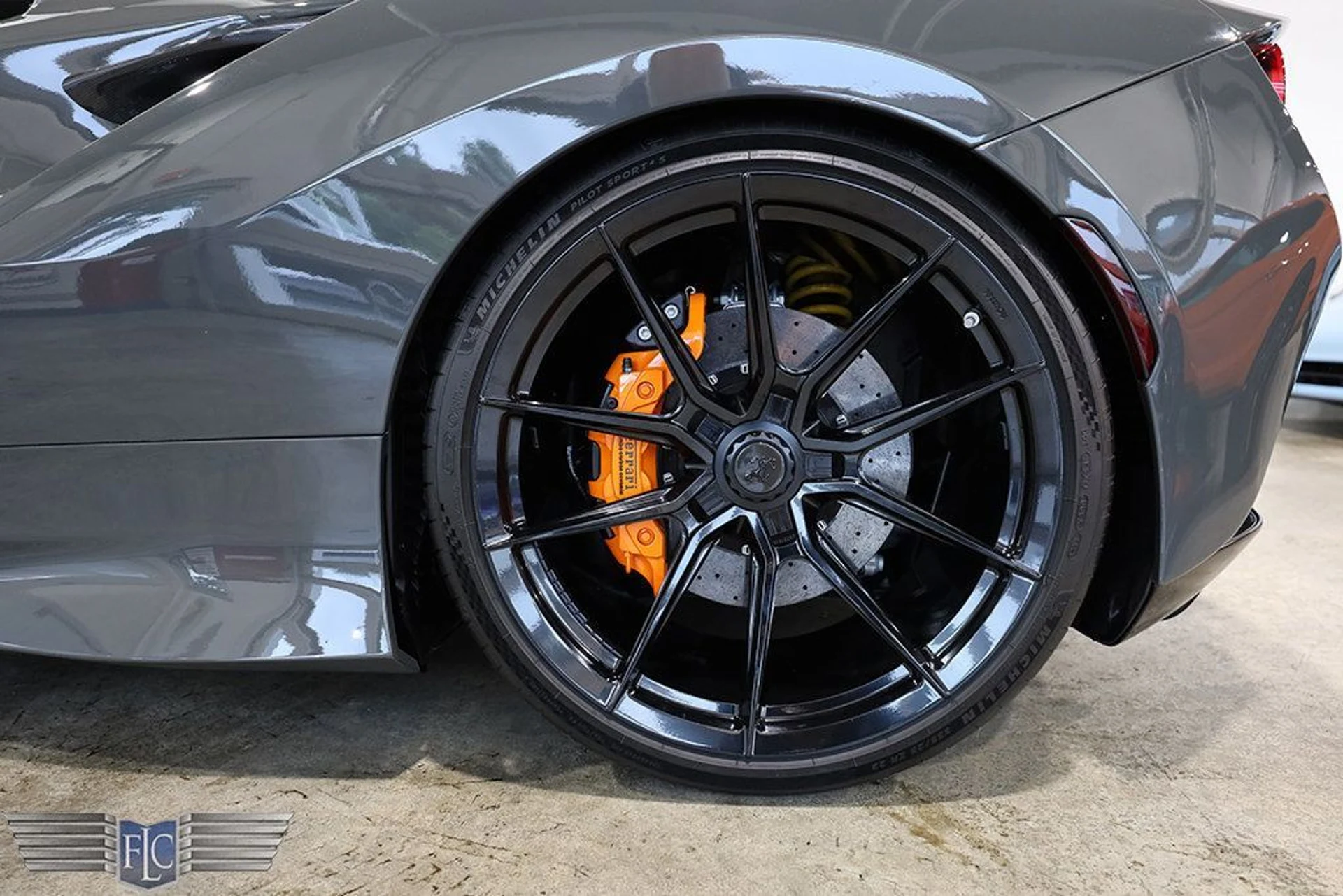 mph047_2155562498_used_2023_ferrari_f8_spider_convertible_9689_22975625_48_1024_93543f740e