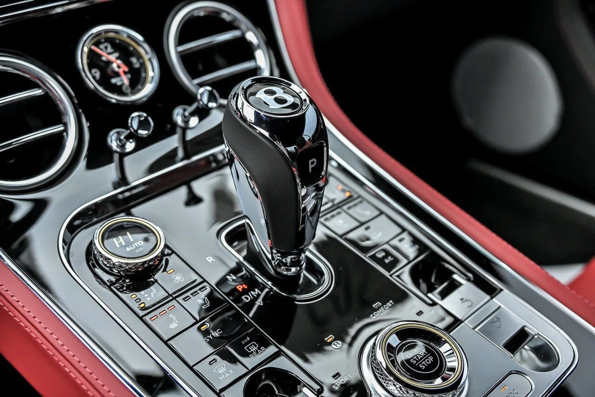 mph047_216541331_d445f8a81da1431036c1574283bb18b2x_2e15fc7ee1