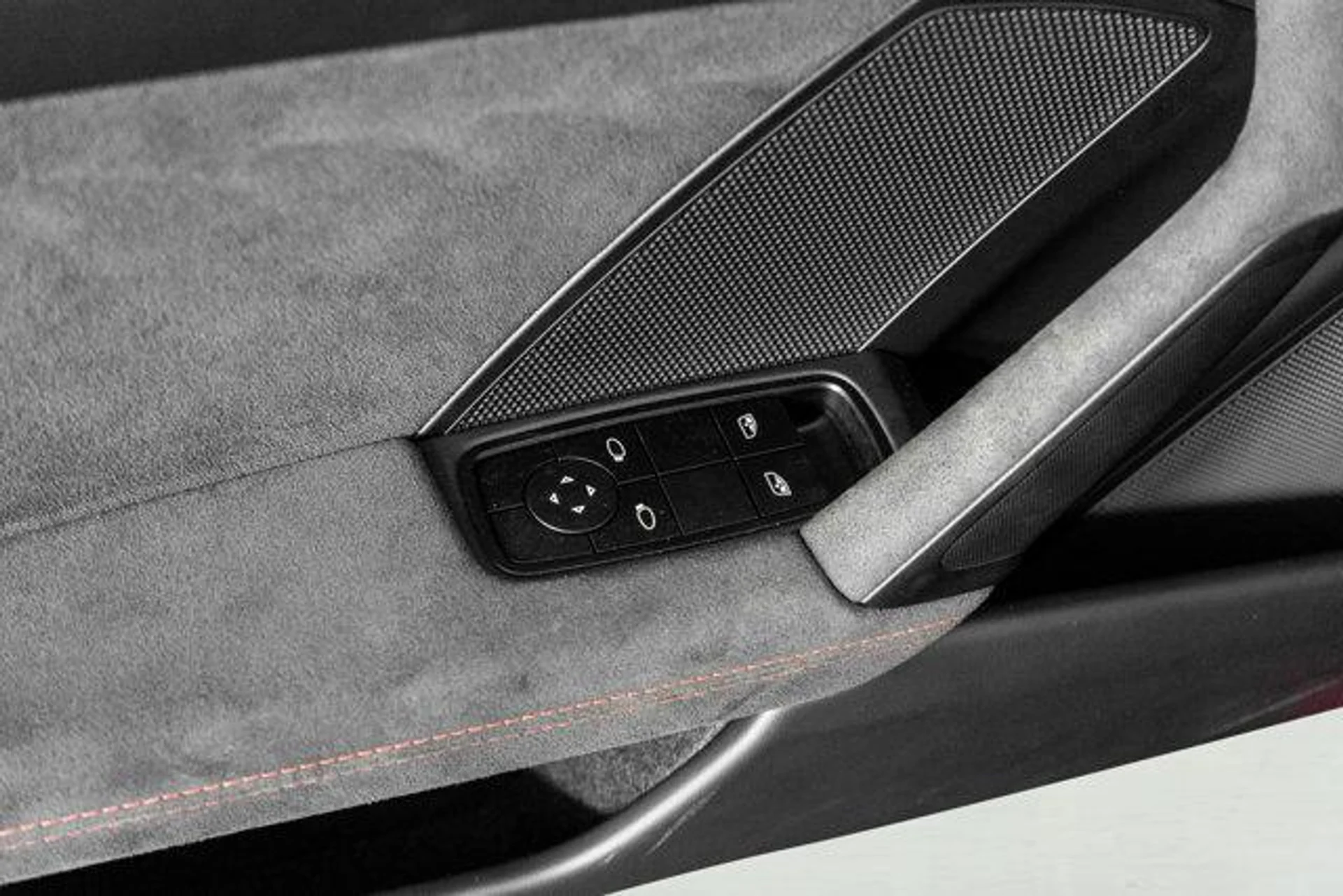 mph047_2197521384_Udzz_Nlb0_Fz_Hm_Lhklgct4_Vk_Pa_N0_6fc07d7864