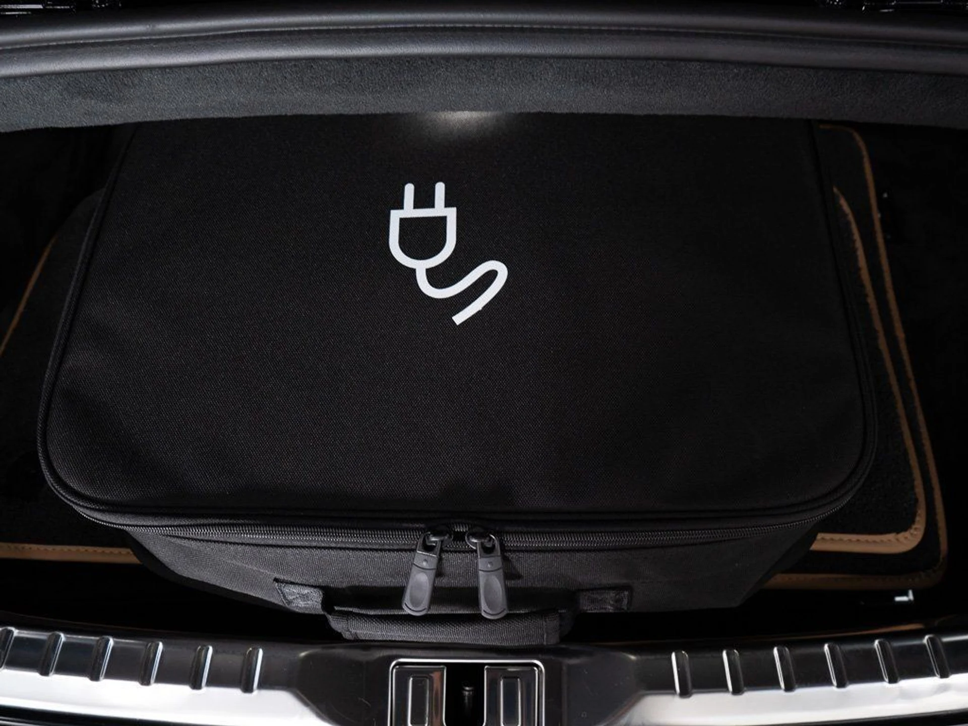 mph047_220576628_19d3bbdd0bc344bfb124c36d65b1b159_51b3c565e2