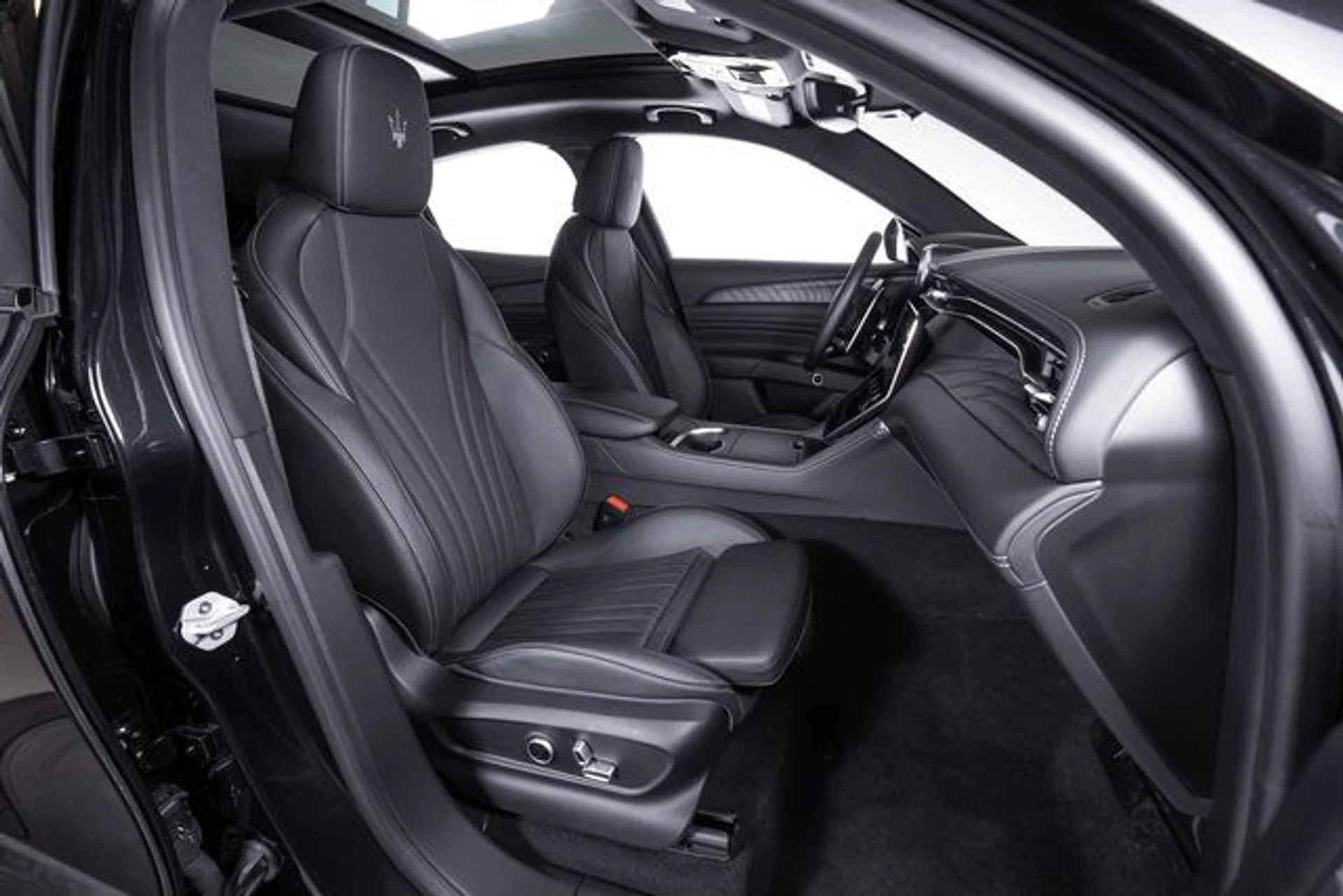 mph047_2209590995_2570dda07c493d7b485218f412875aeax_dd44208125