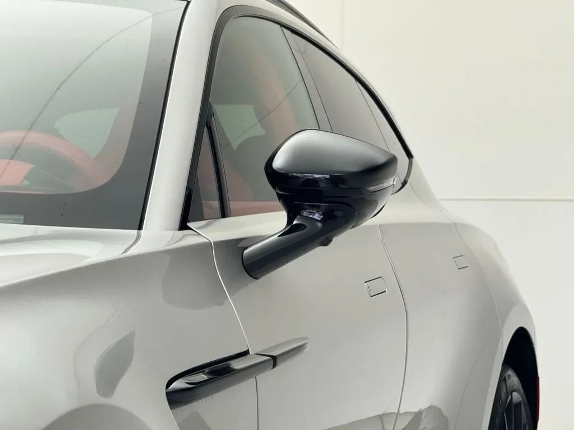 mph047_221860415_4q3tv75de66ce7j41pybzw9v8090_76e9aea7fe