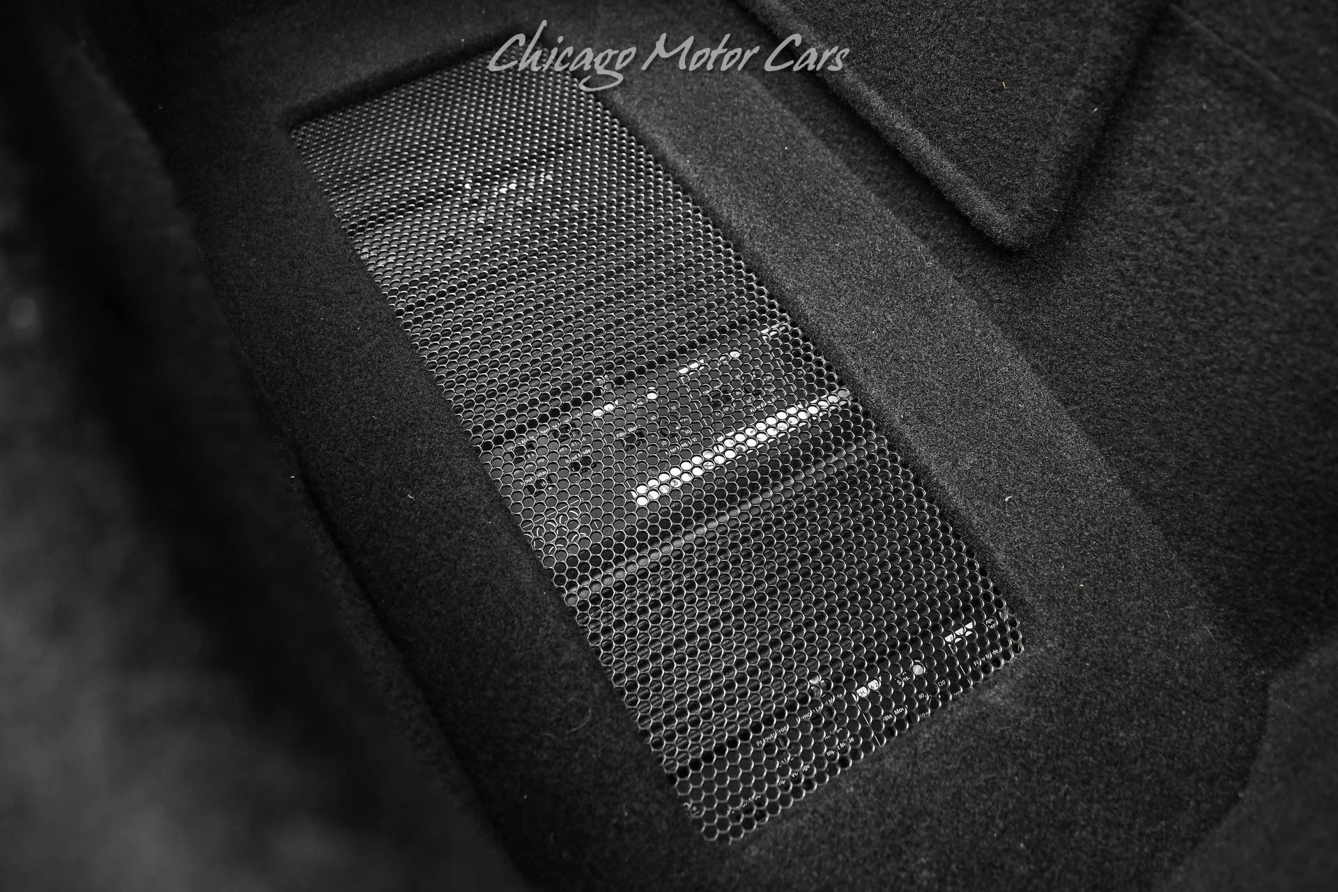 mph047_2257779191_13494_p48_l_89e7ac89bf