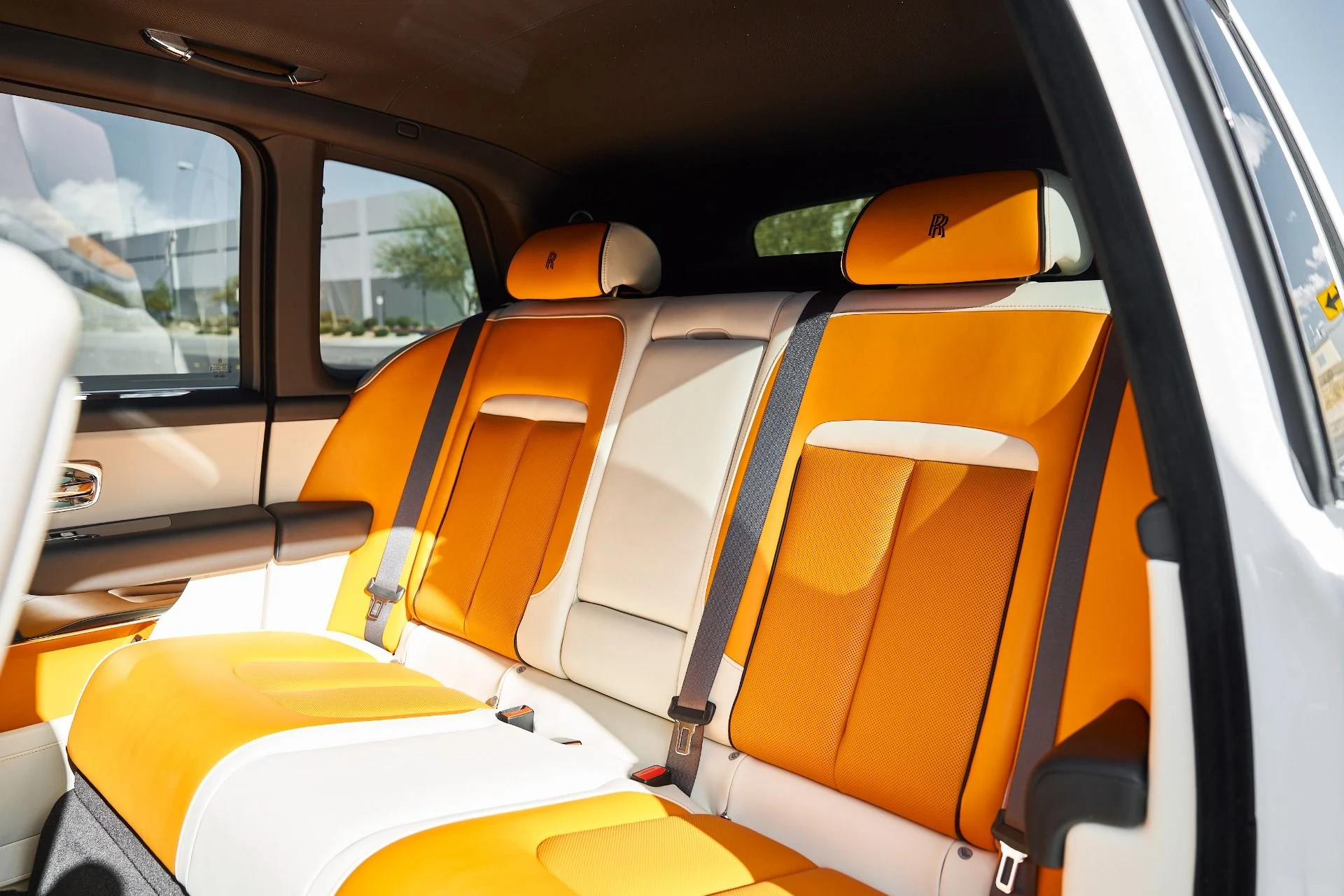 mph047_2280221802_Used_2026_Rolls_Royce_Cullinan_Base_1766884794_74a55b4ec1