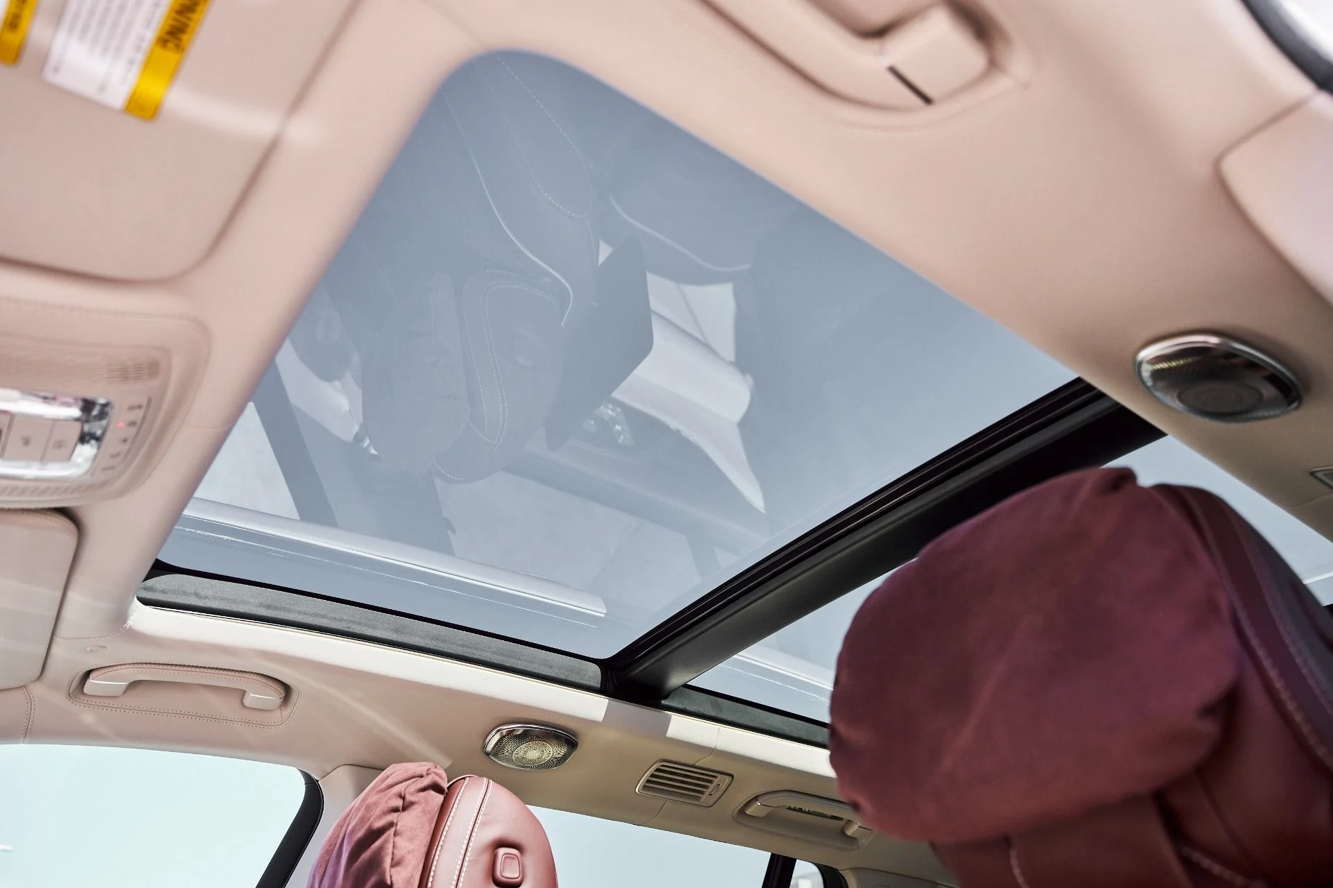 mph047_2280849496_Used_2026_Mercedes_Benz_GLS_Maybach_GLS_600_1777074128_85a442f31a