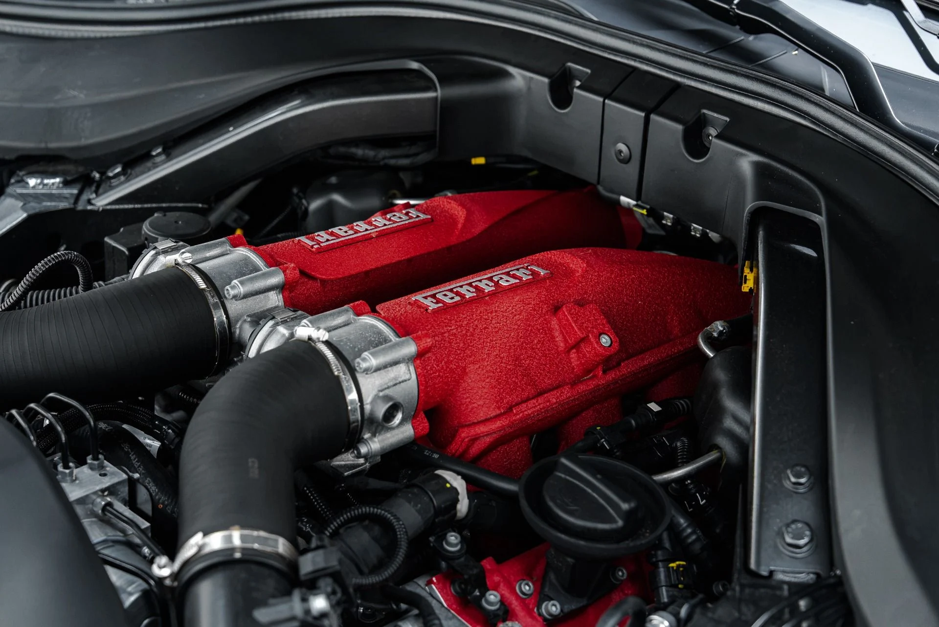 mph047_2311249966_Used_2023_Ferrari_Portofino_M_1792006350_0116d8c87d