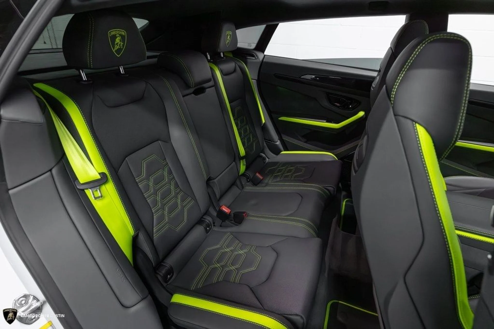 mph047_2317844651_5daf6a03ad91641e830e9eafed576392x_3322c6b09a