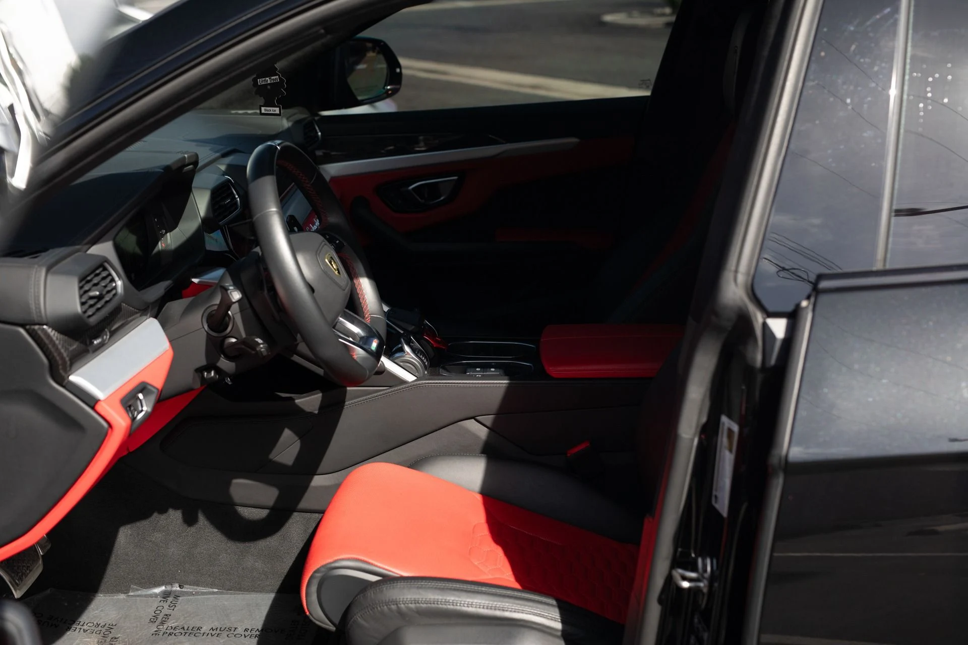 mph047_2336804078_Used_2020_Lamborghini_Urus_1739816003_ae24a187be